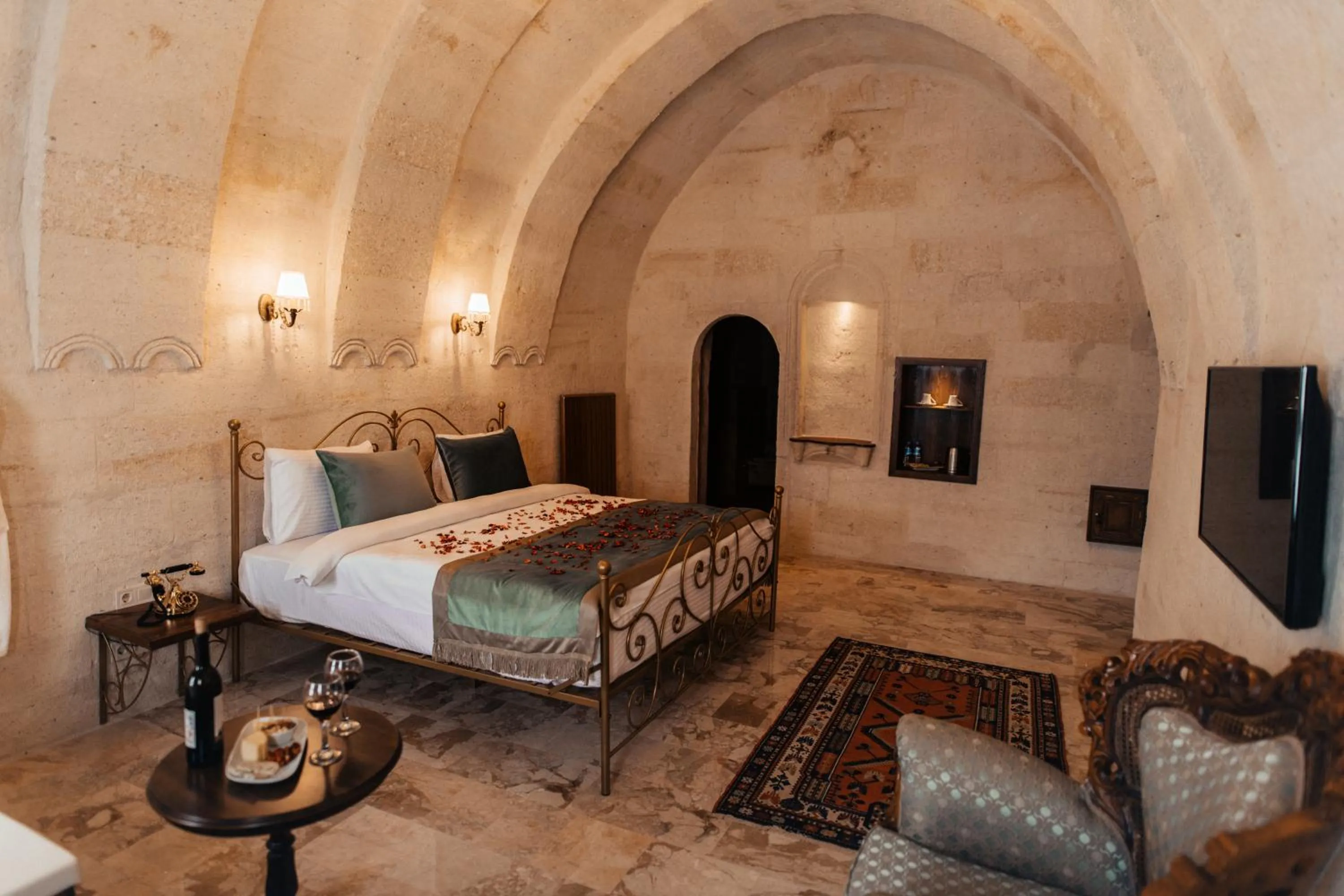 Photo of the whole room in House 1938 Special Cave Hotel