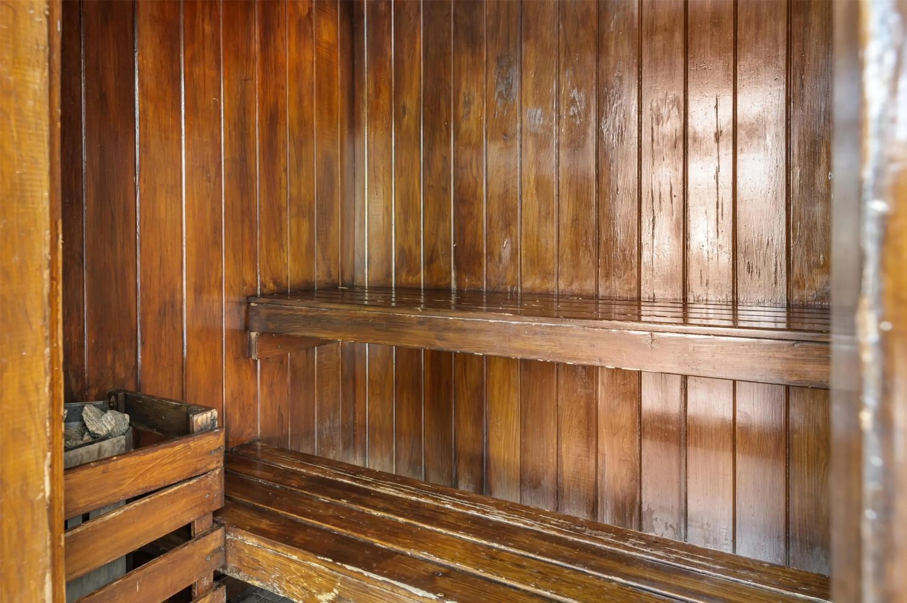 Spa and wellness centre/facilities in Best Western Hotel Brossard