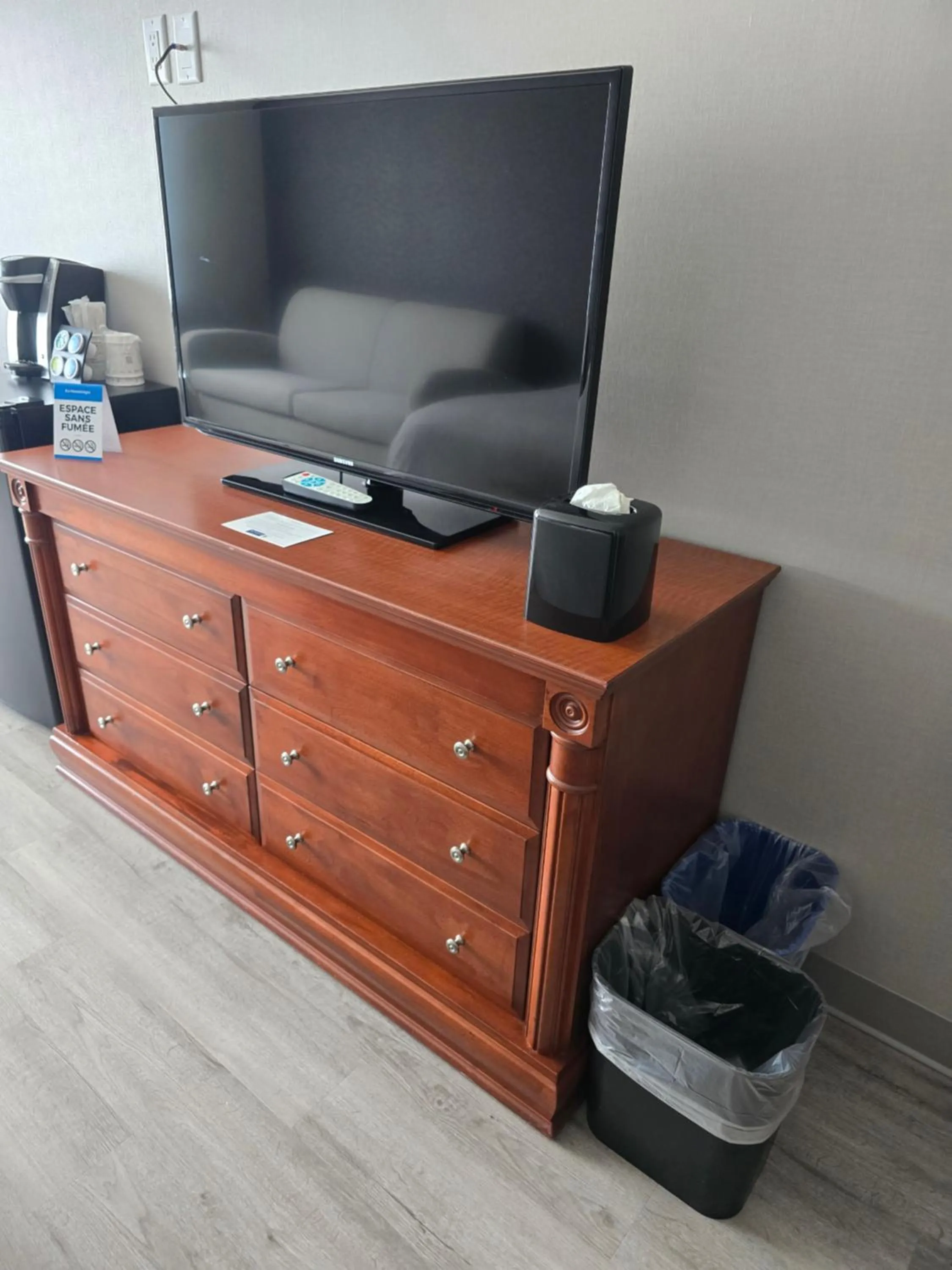 TV and multimedia in Best Western Hotel Brossard