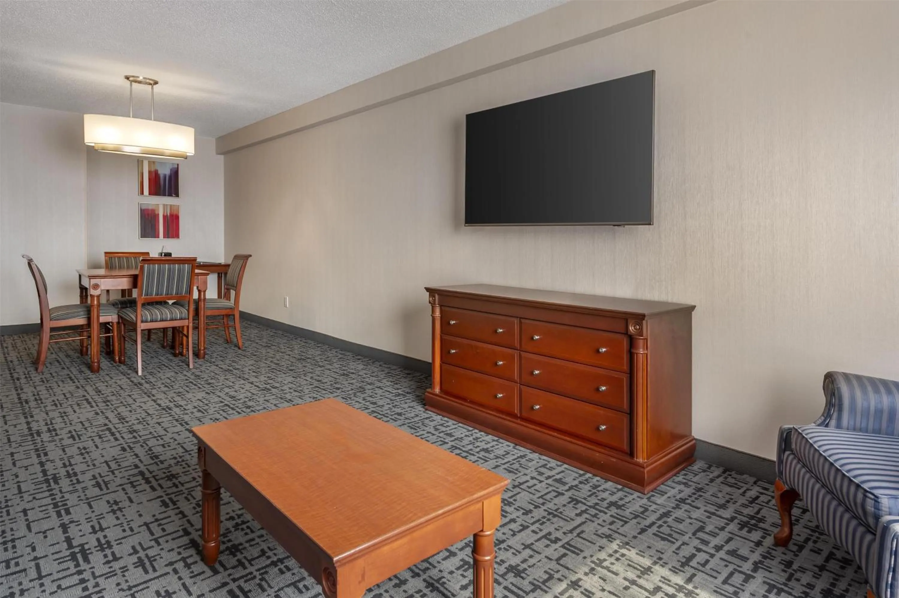 Bedroom in Best Western Hotel Brossard