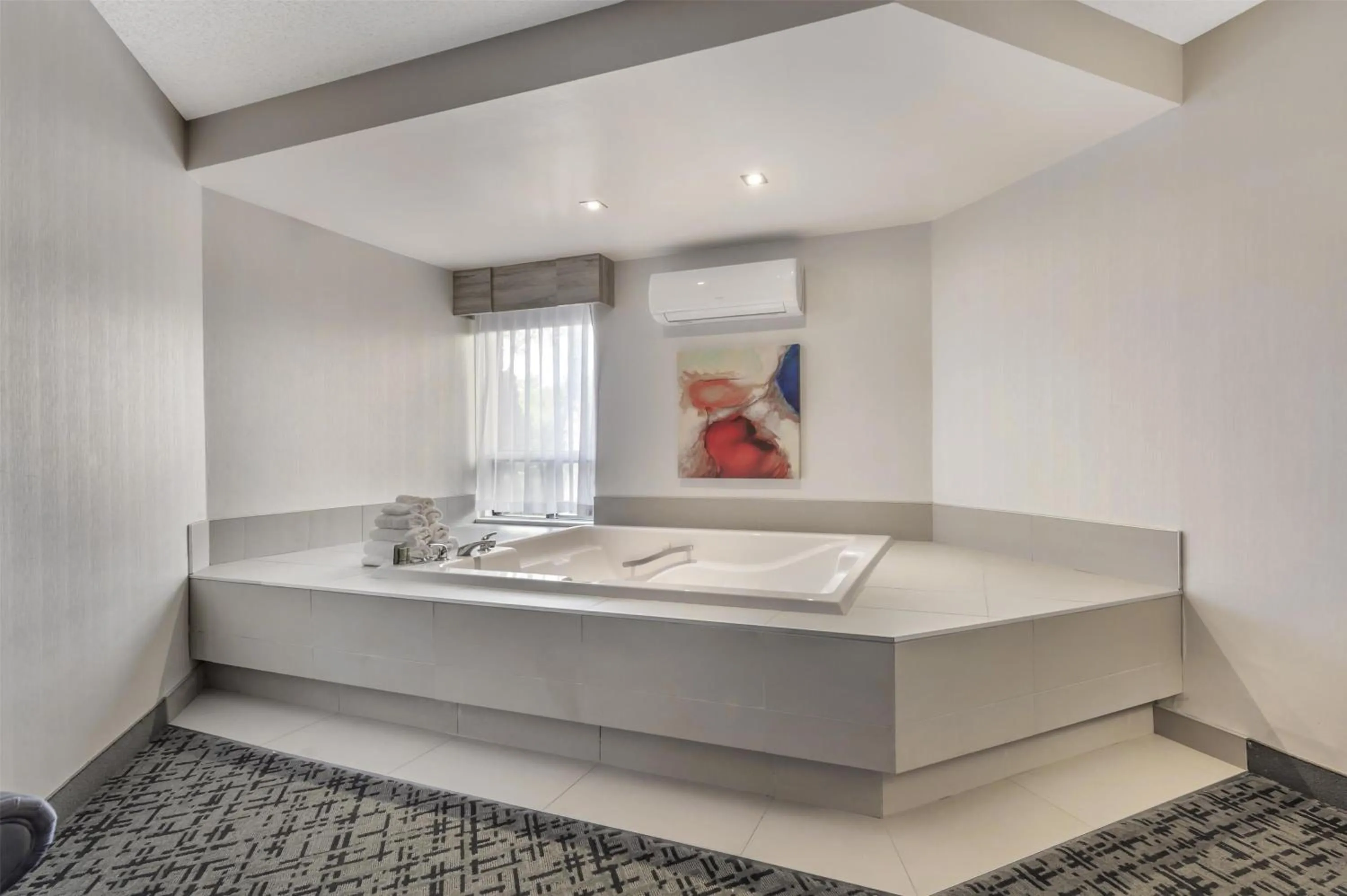 Bathroom in Best Western Hotel Brossard