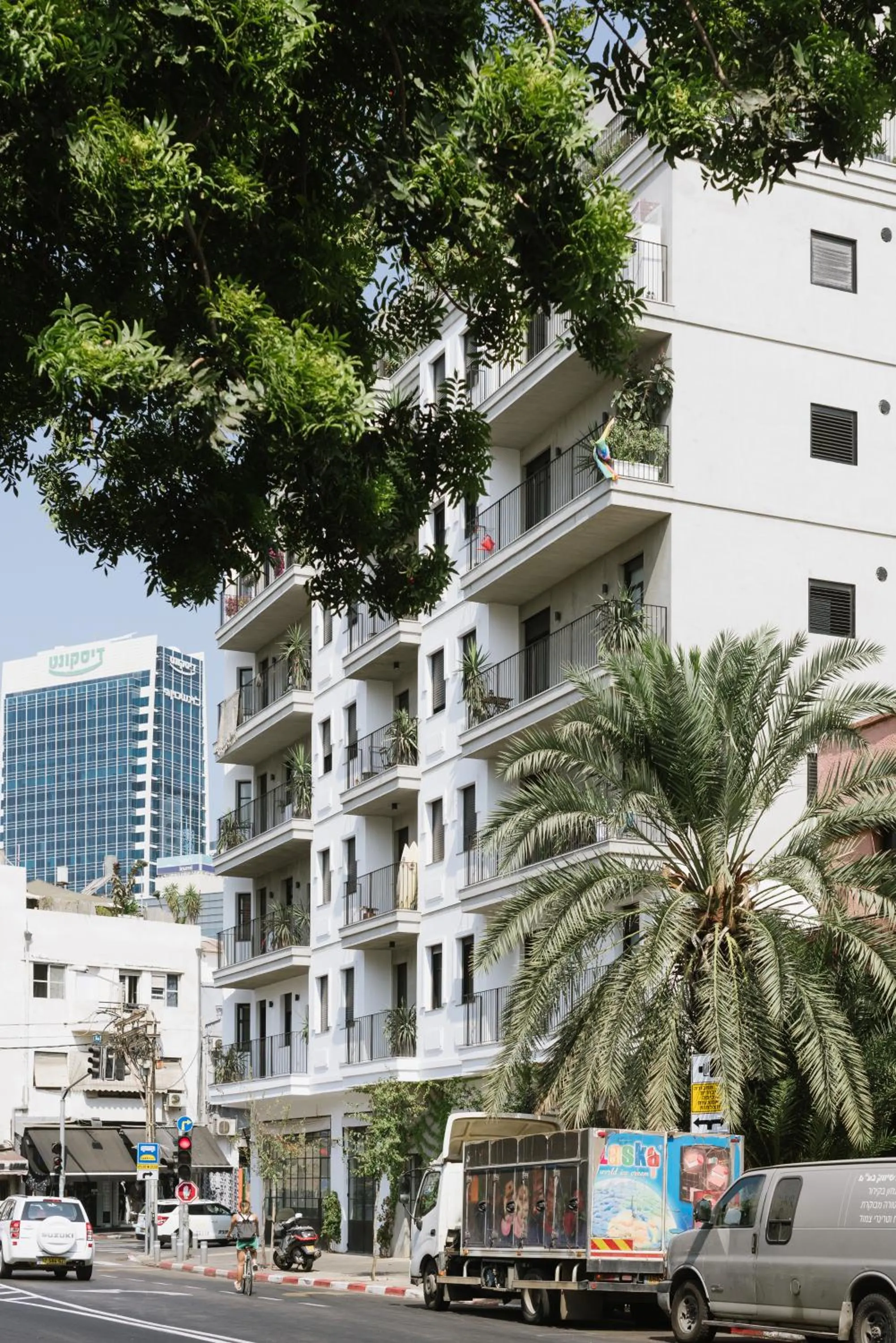 AYA Boutique ApartHotel By EZ TLV