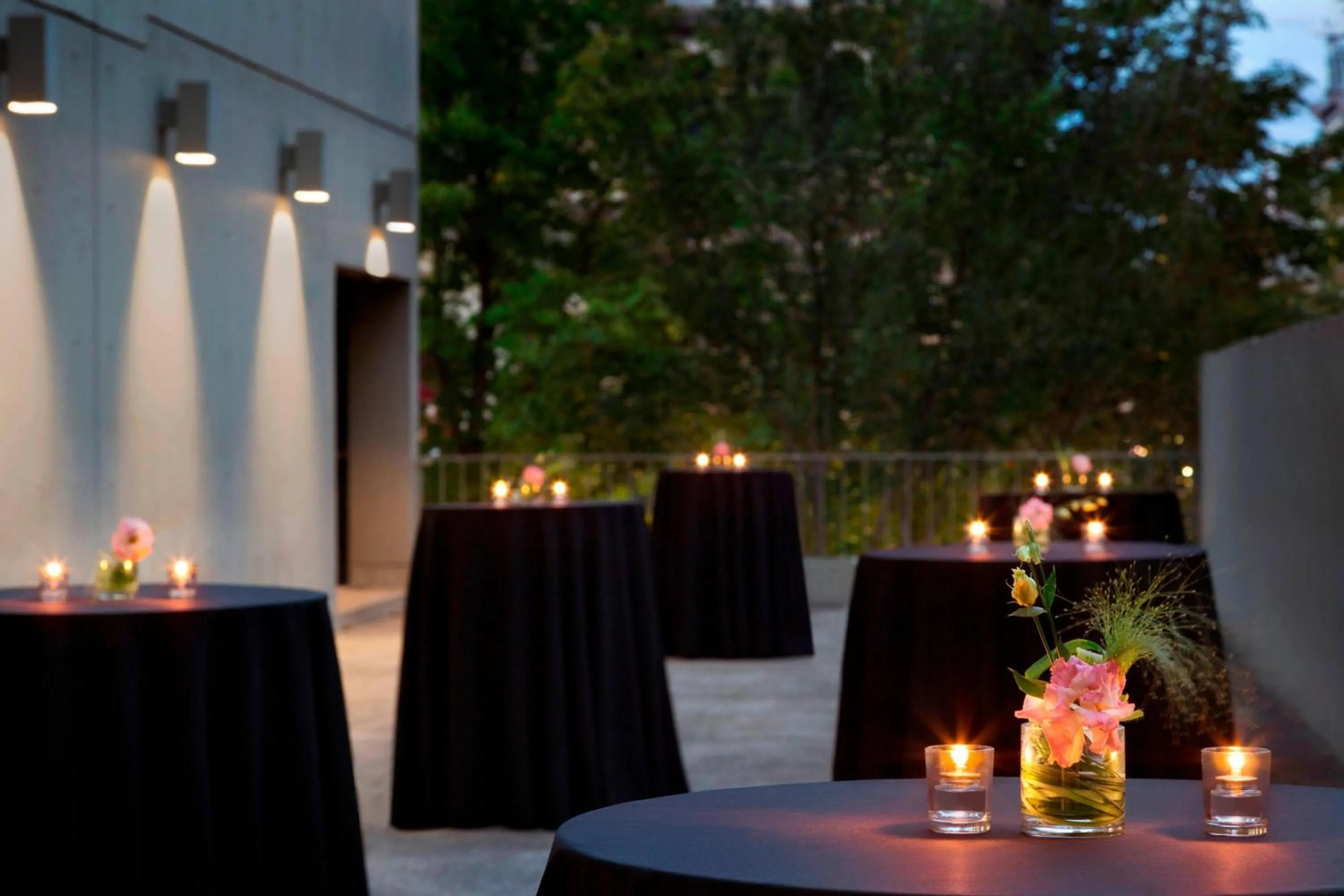 Meeting/conference room in Hotel PUR, Quebec, a Tribute Portfolio Hotel