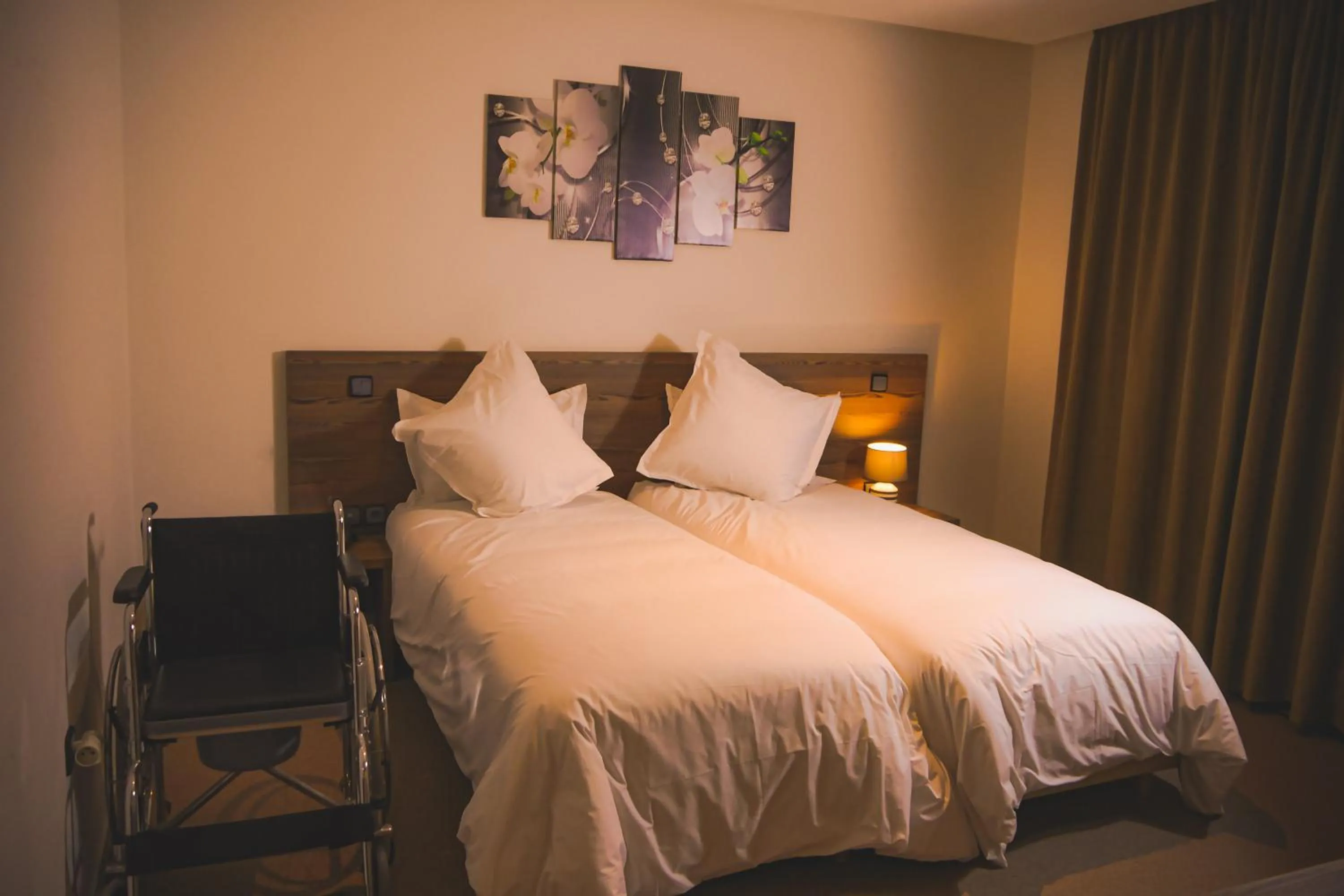 Bed in EL MOUSSAFIR HOTEL