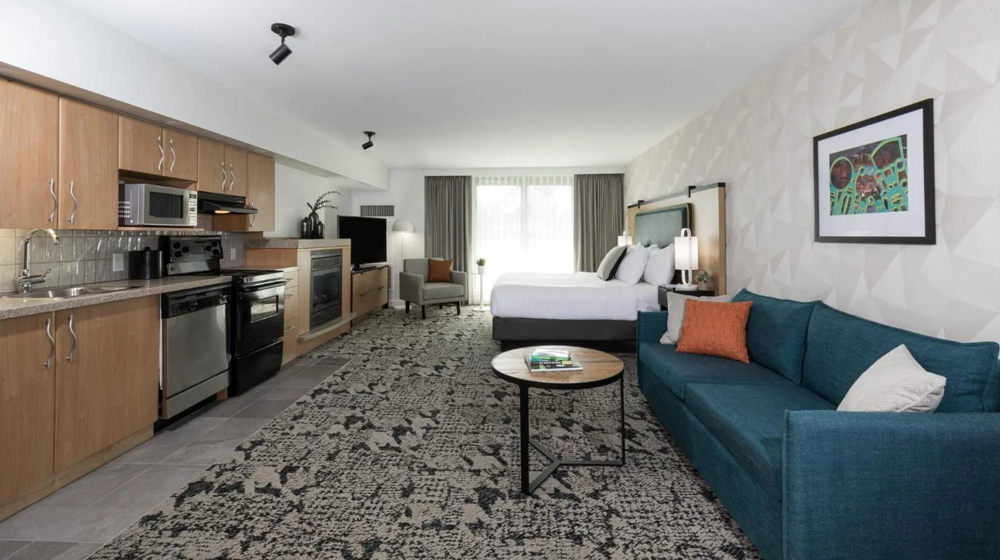 TV and multimedia in The Crystal Lodge