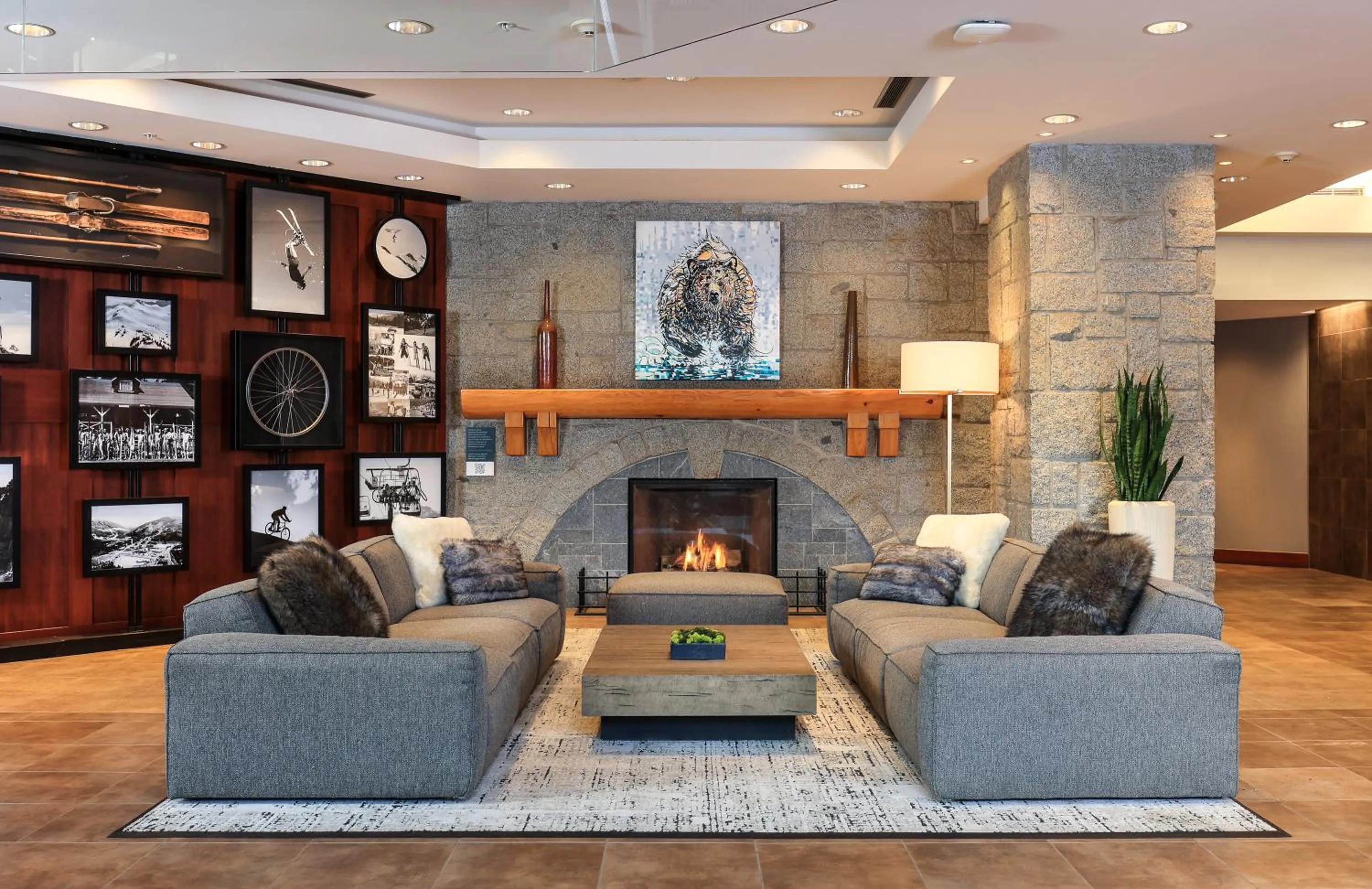 Lobby or reception in The Crystal Lodge