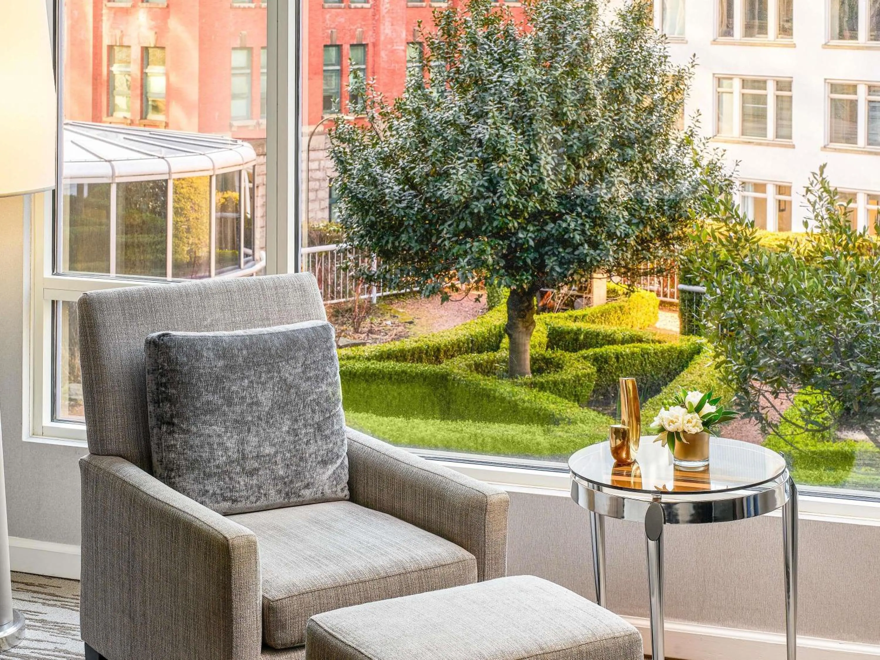 Bedroom in Fairmont Waterfront