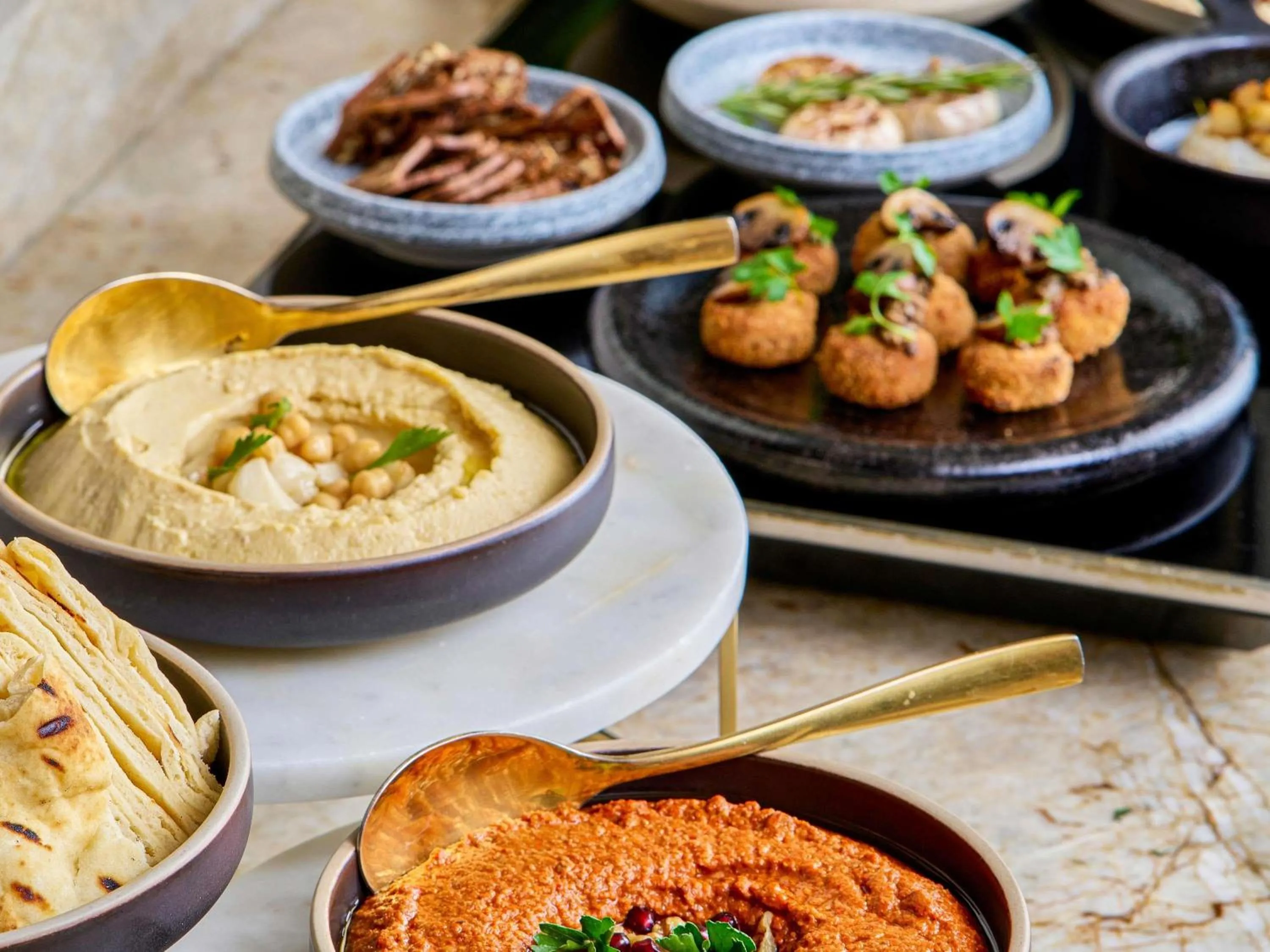 Bedroom in Fairmont Waterfront