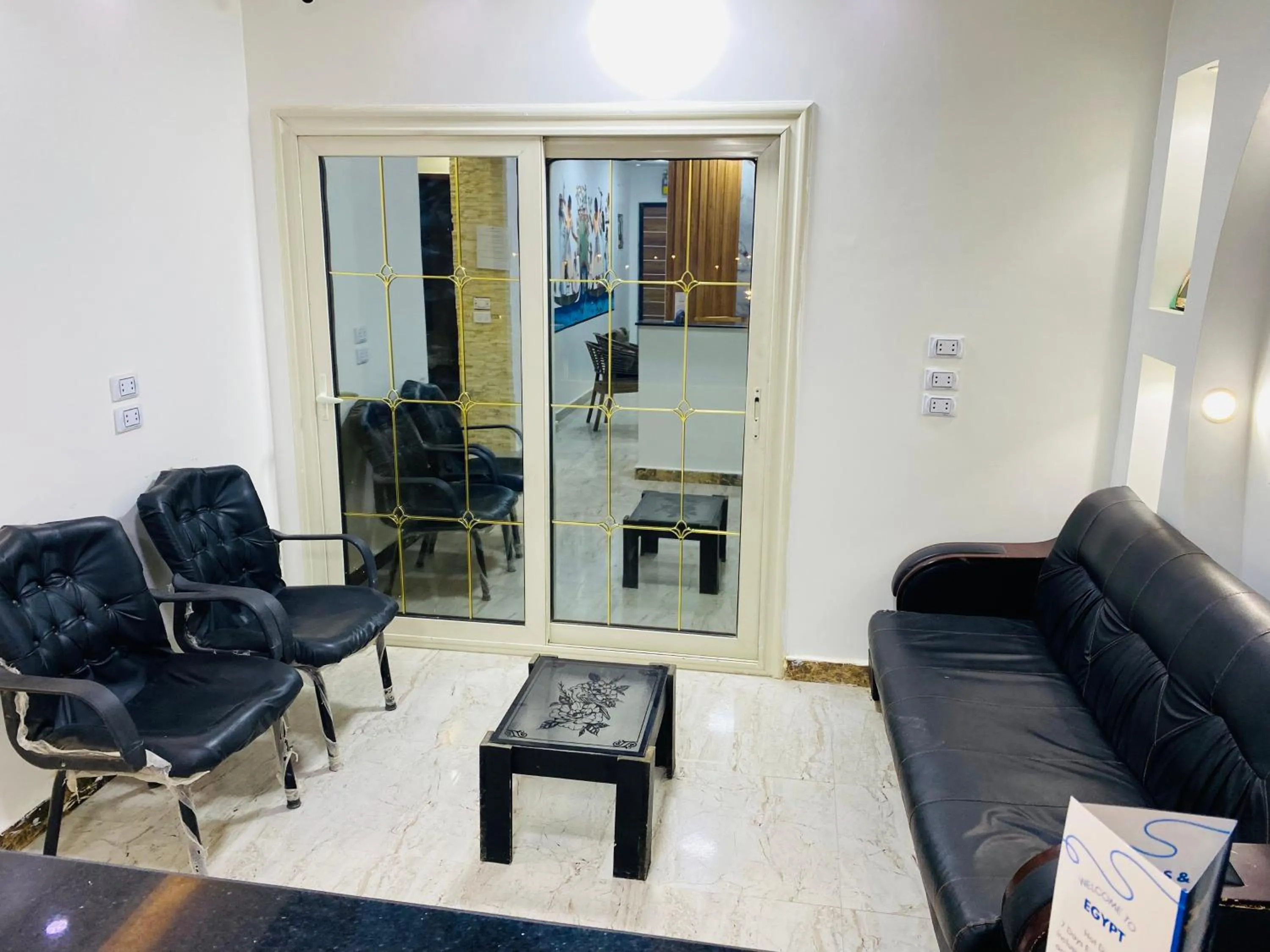 TV and multimedia in Pyramids Gardens Boutique Hotel New pyramids Gate