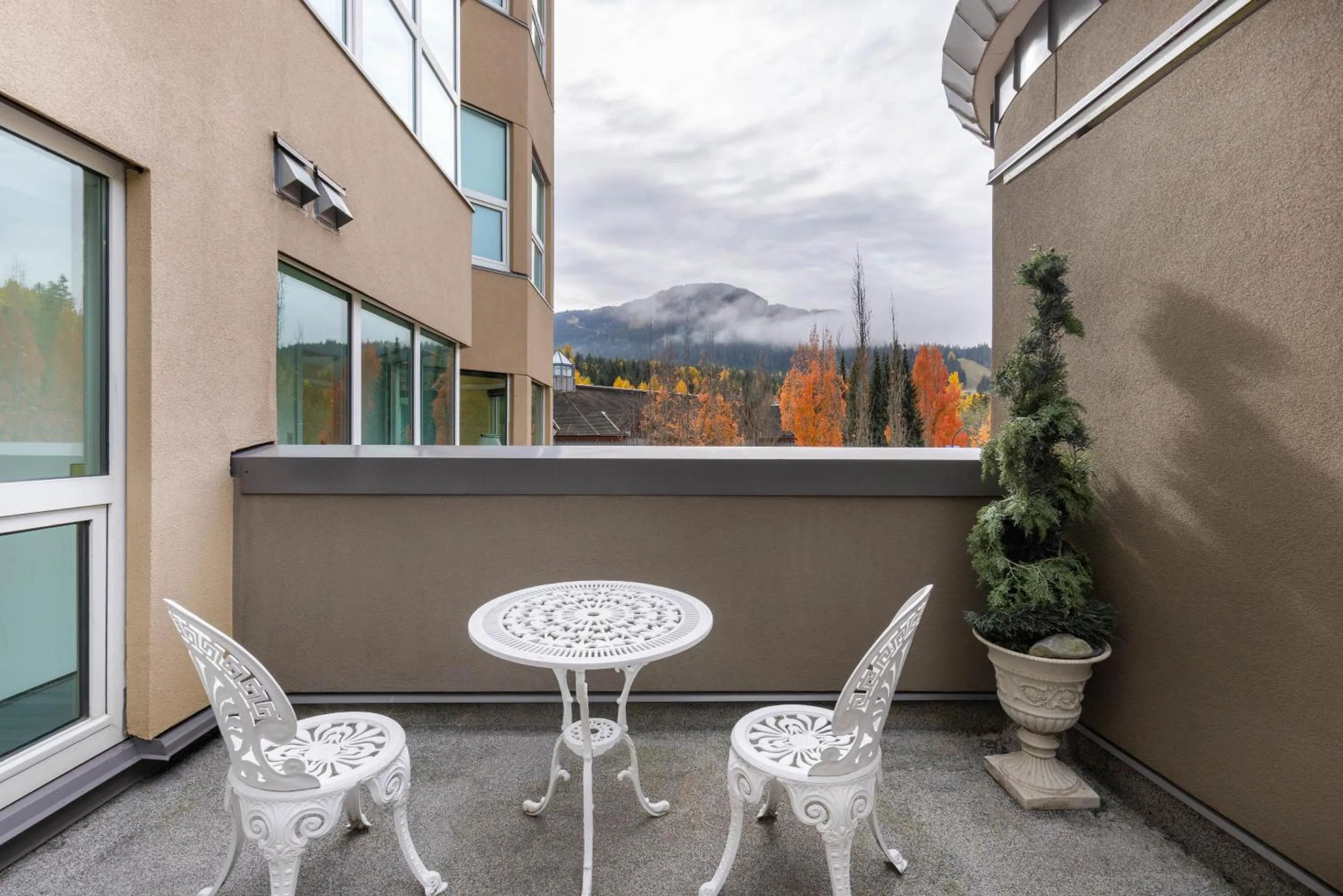 Le Chamois by Whistler Premier