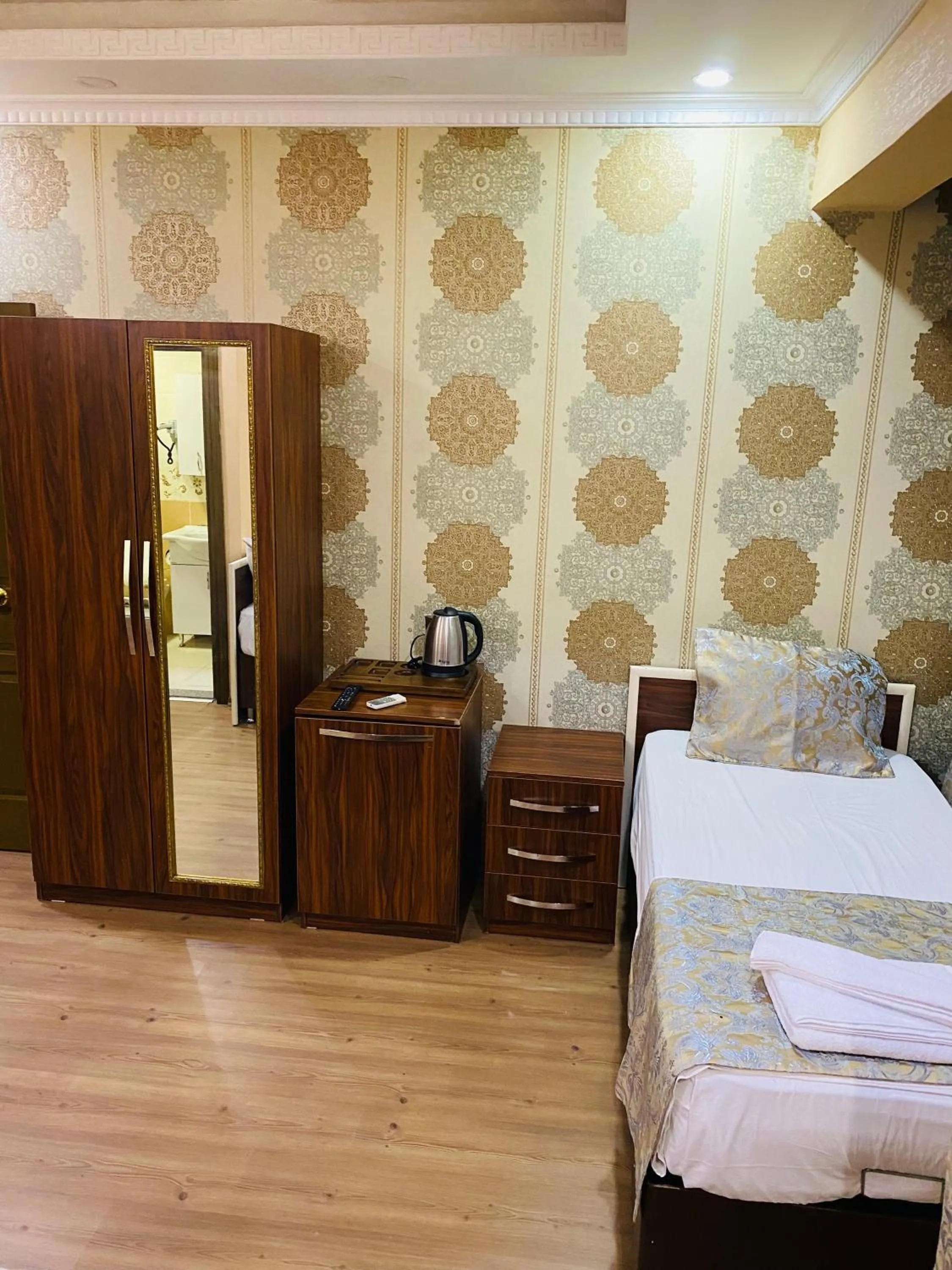 Bedroom, Bed in RENOVA hOTEL FATİH