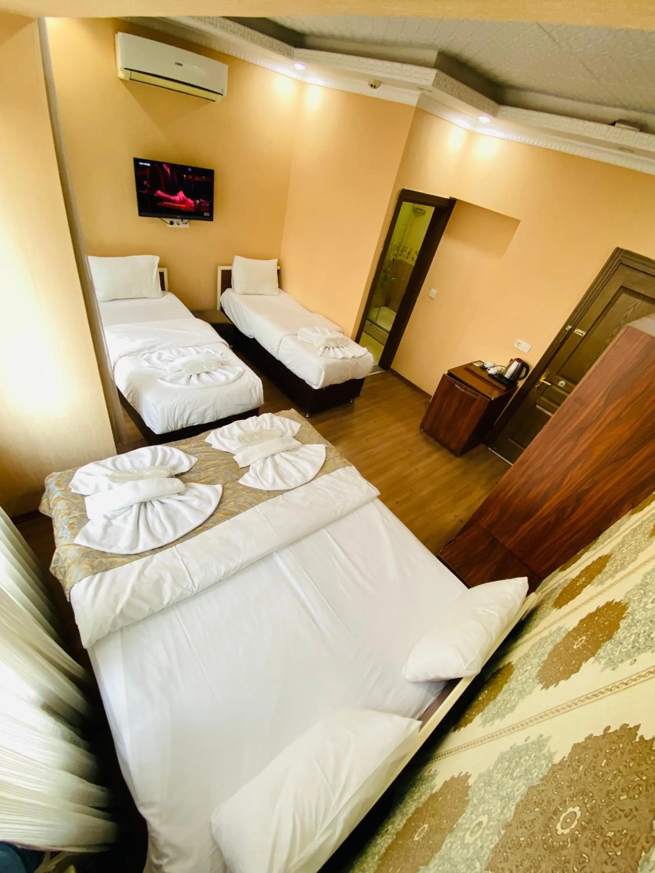 Photo of the whole room, Bed in RENOVA hOTEL FATİH