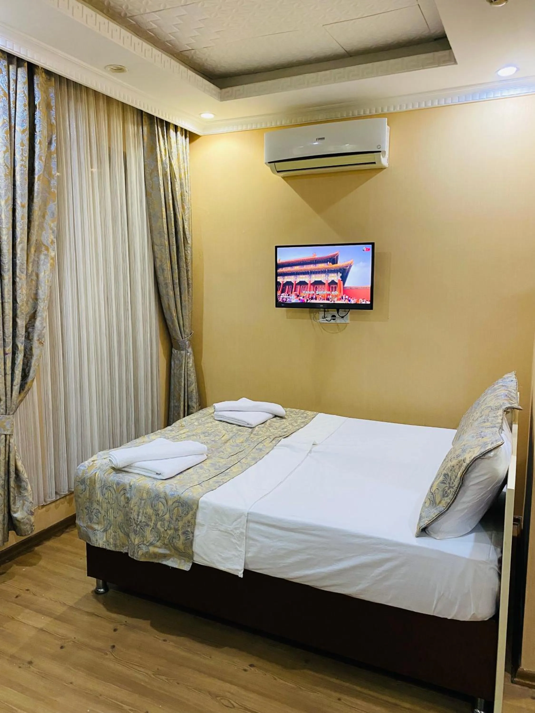 Bed in RENOVA hOTEL FATİH