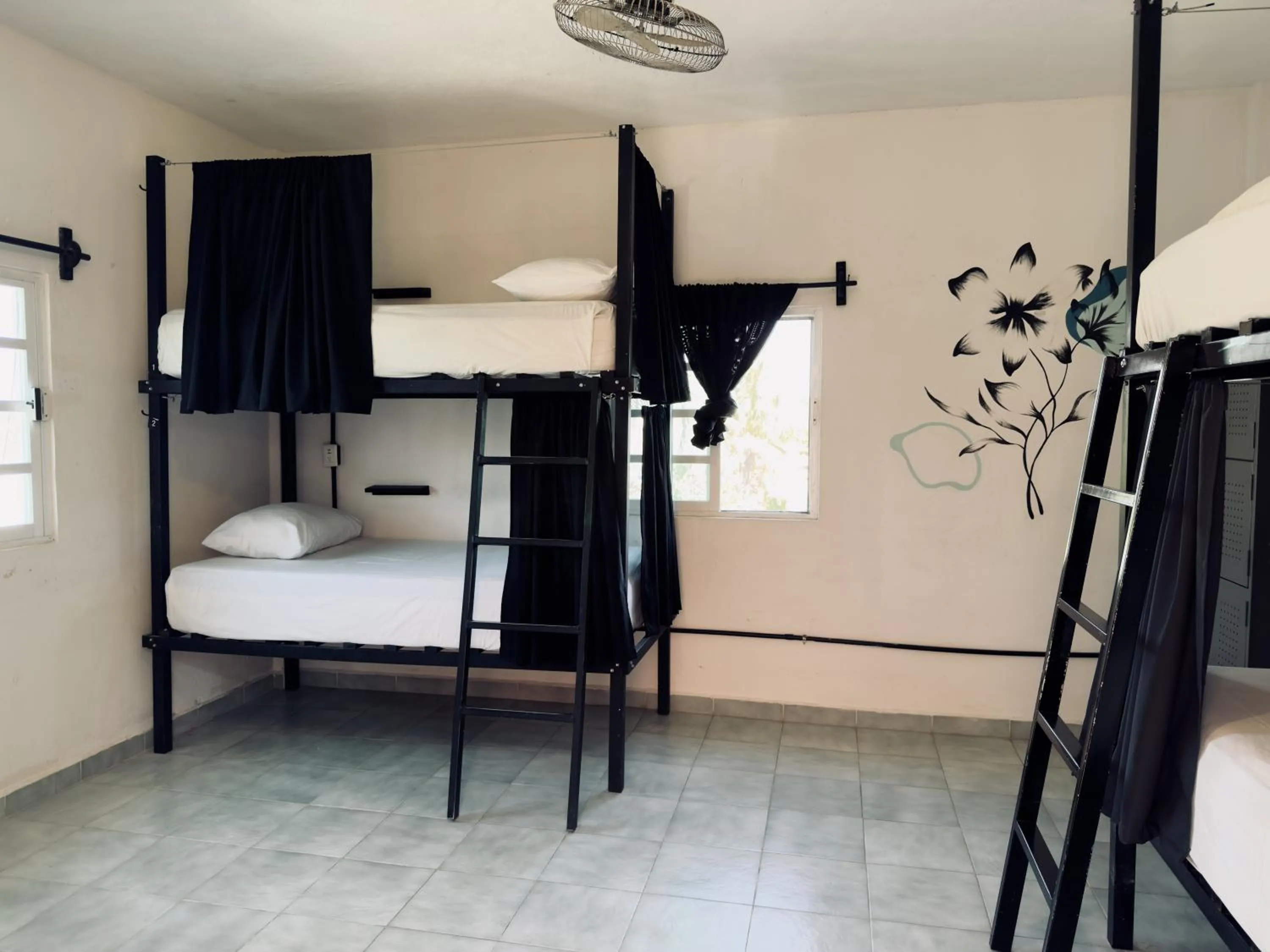 Bedroom, Bed in Hostel Oryx Tulum