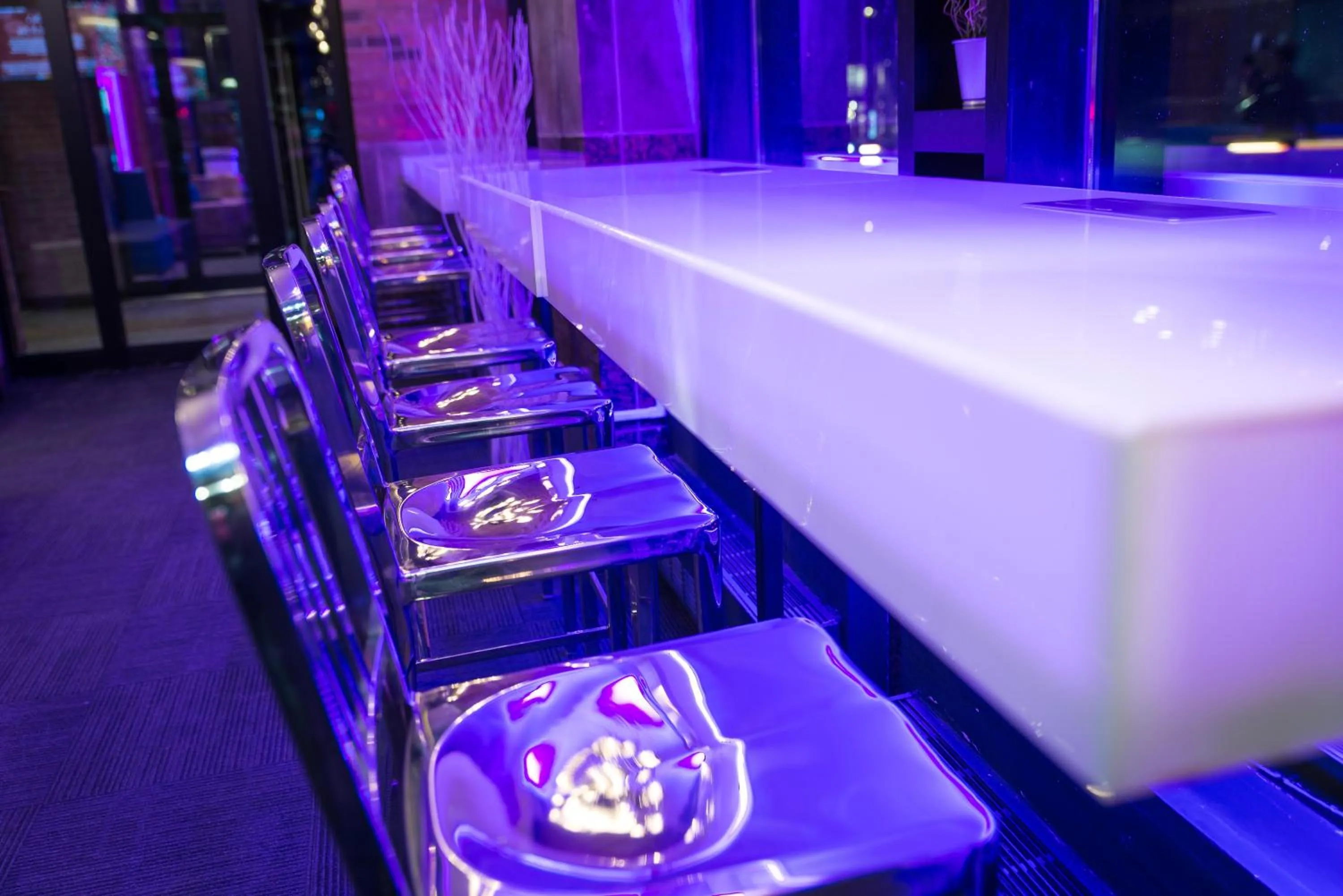 Lobby or reception in Travelodge by Wyndham Montreal Centre