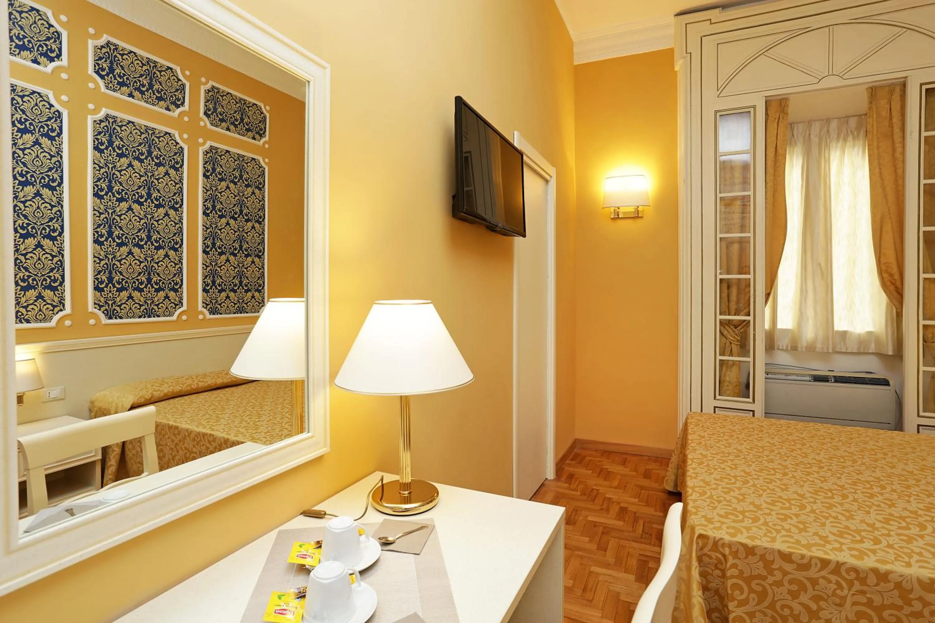 TV and multimedia, Bed in DG Prestige Room