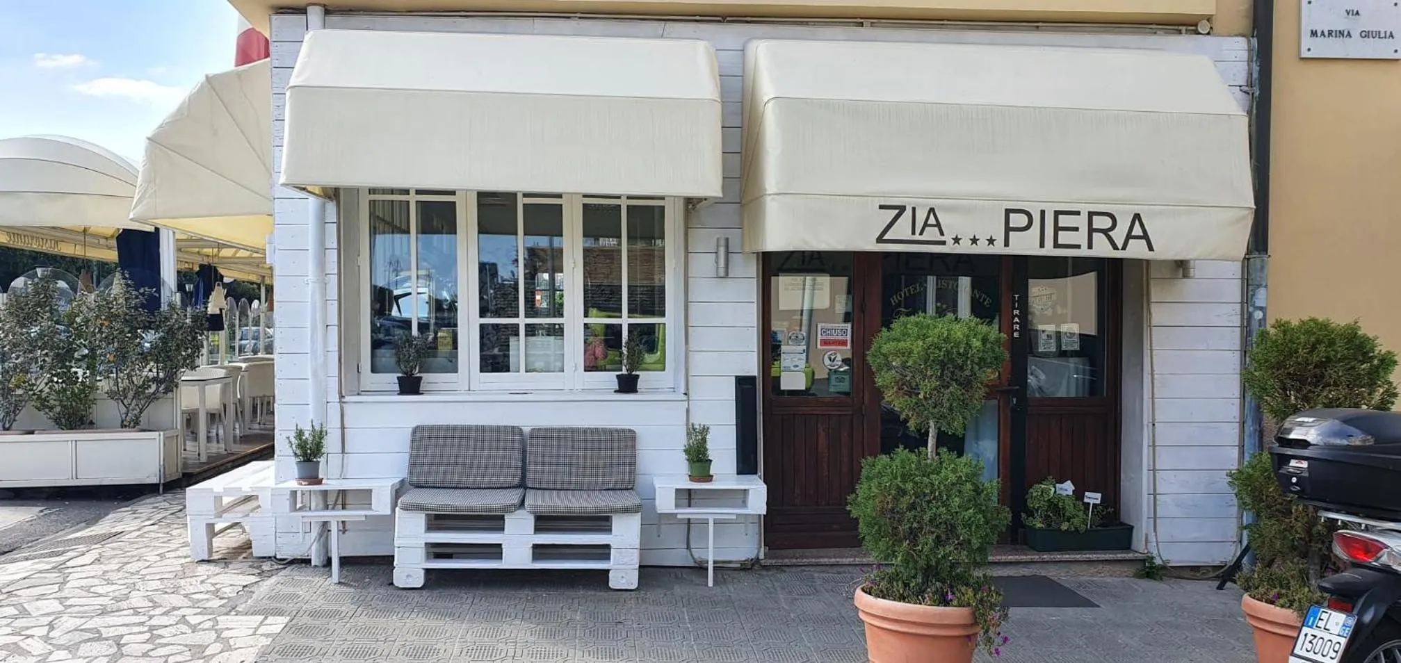 Property building in Hotel Zia Piera