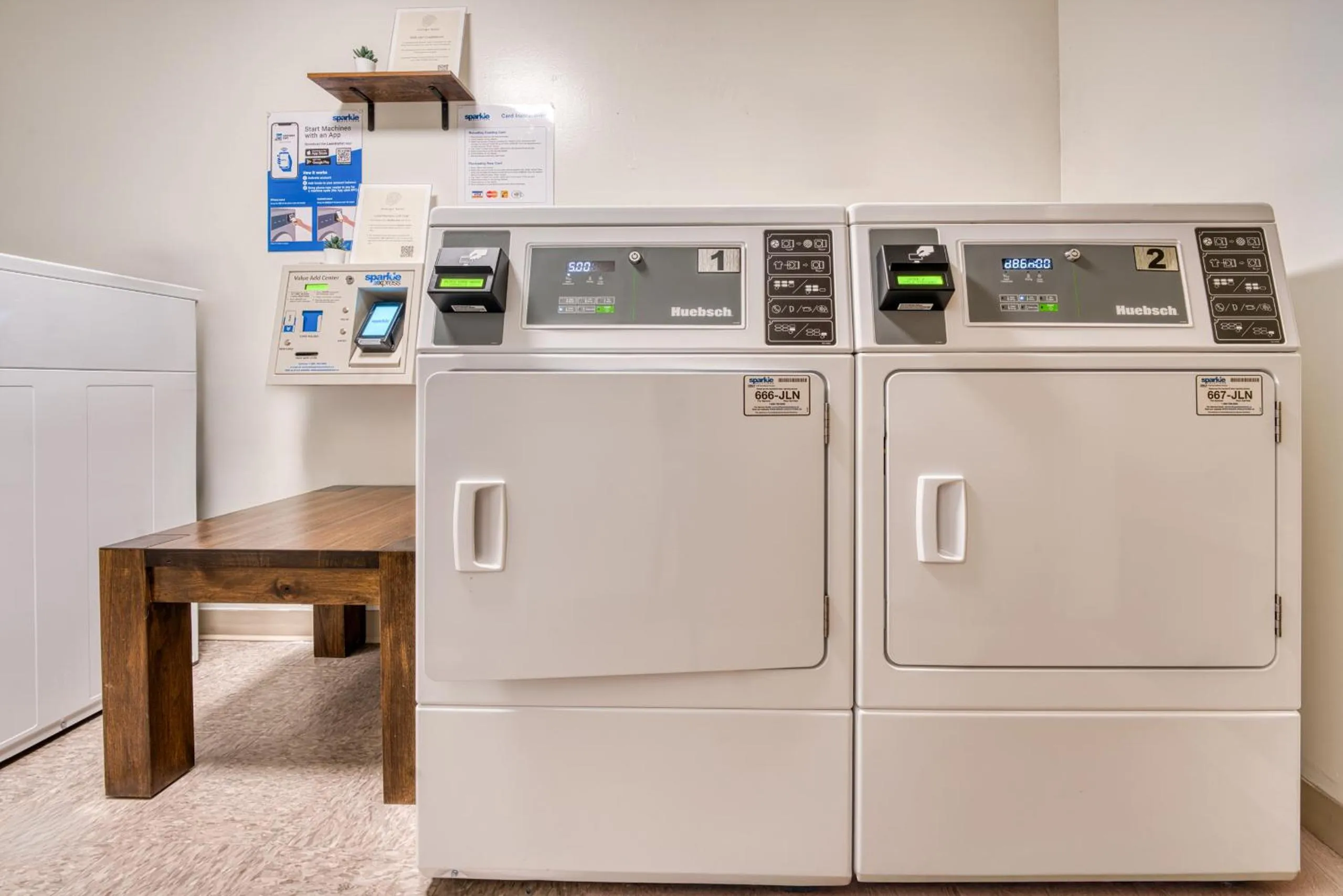 laundry in Oswego Hotel