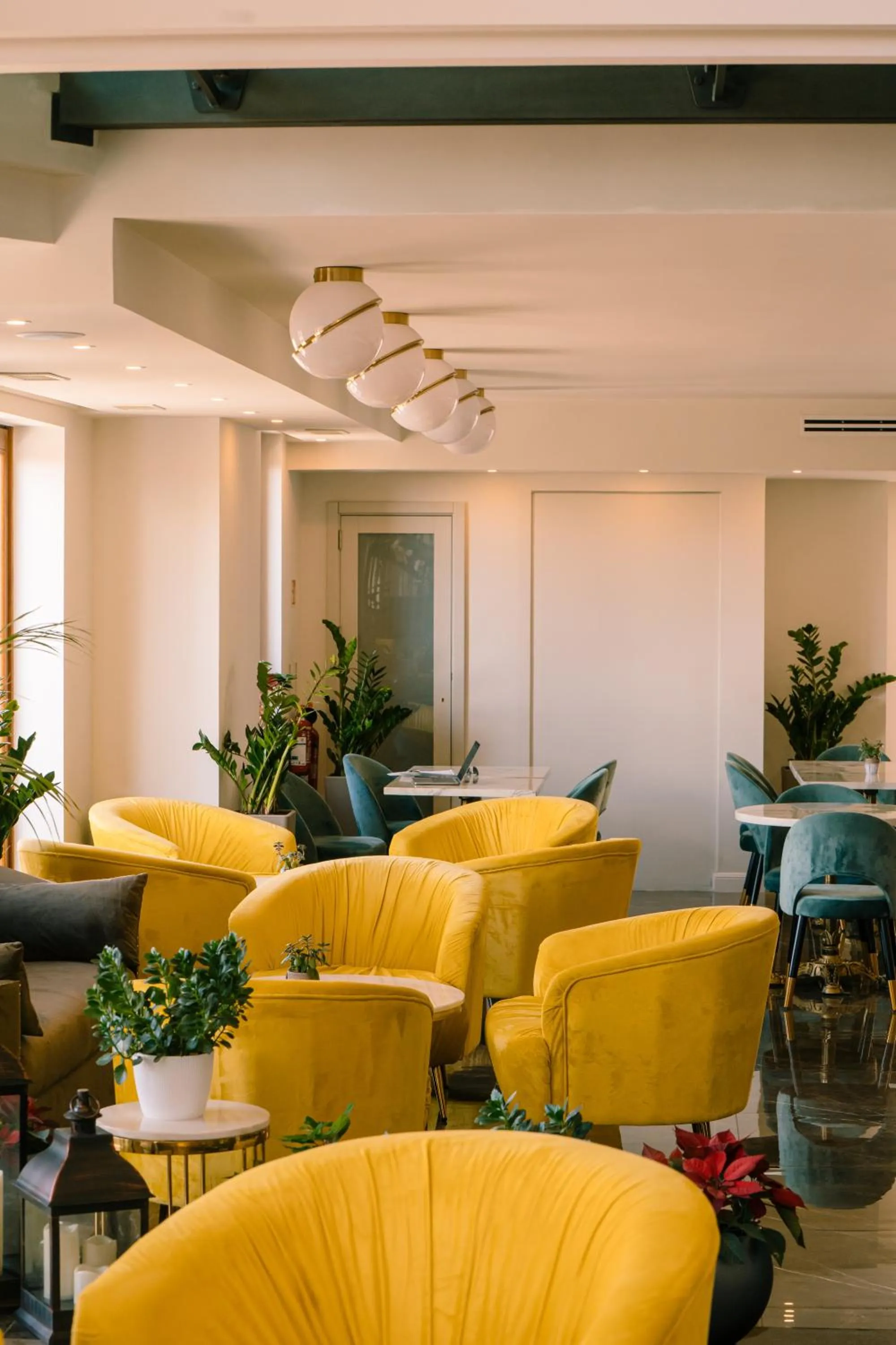 Lounge or bar in Santa Lucia Boutique Hotel