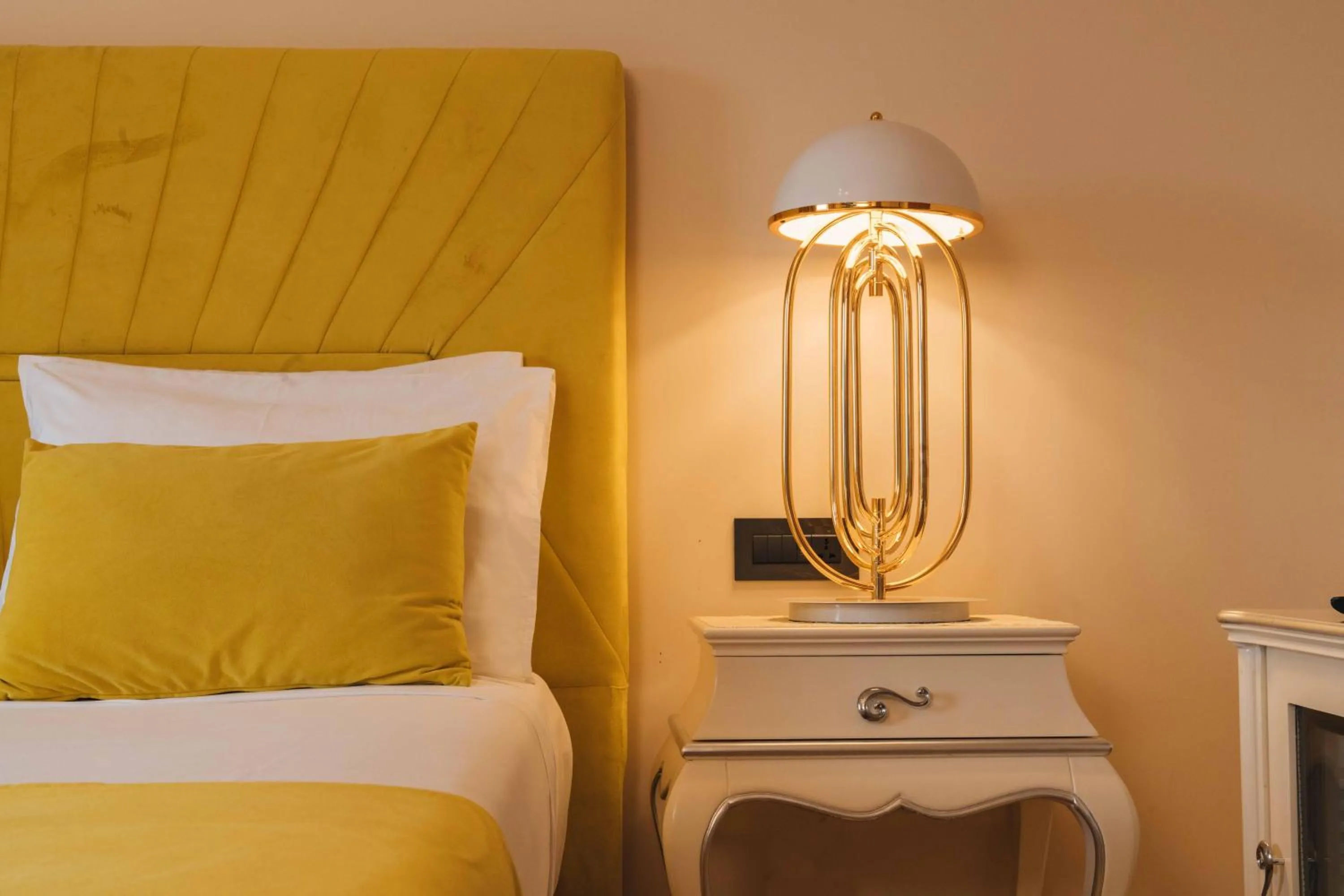 Bed in Santa Lucia Boutique Hotel