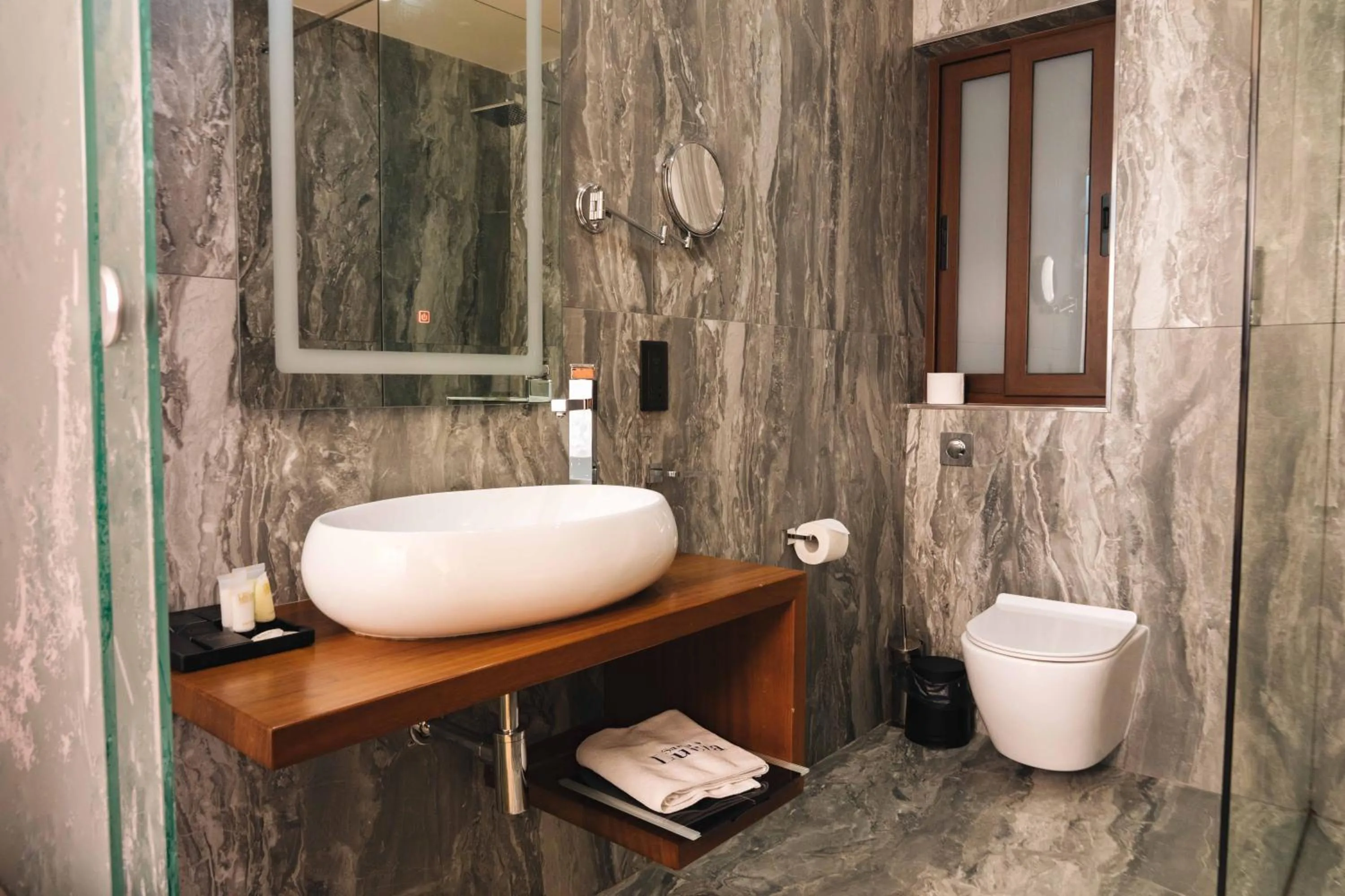 Toilet in Santa Lucia Boutique Hotel