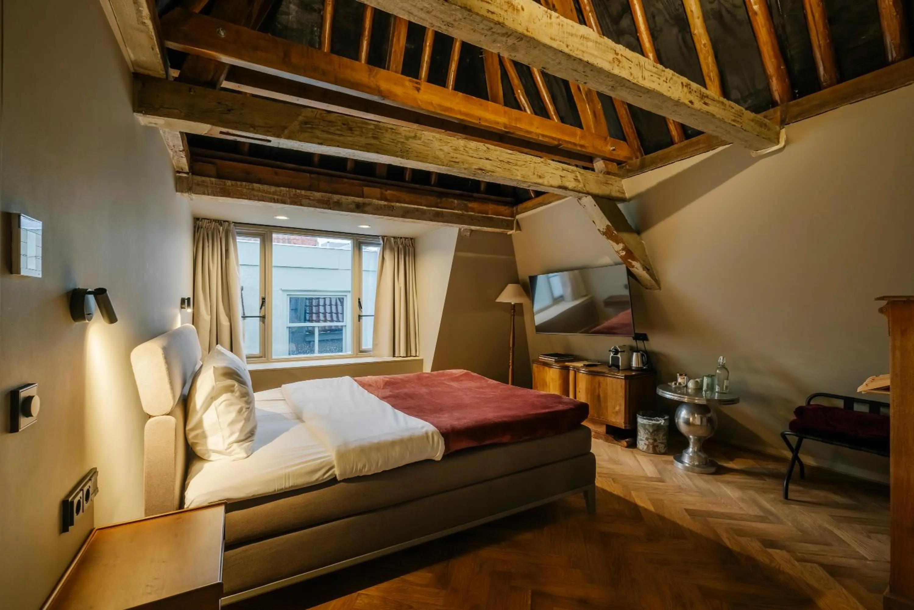 Bed in MAF Haarlem Boutique Hotel