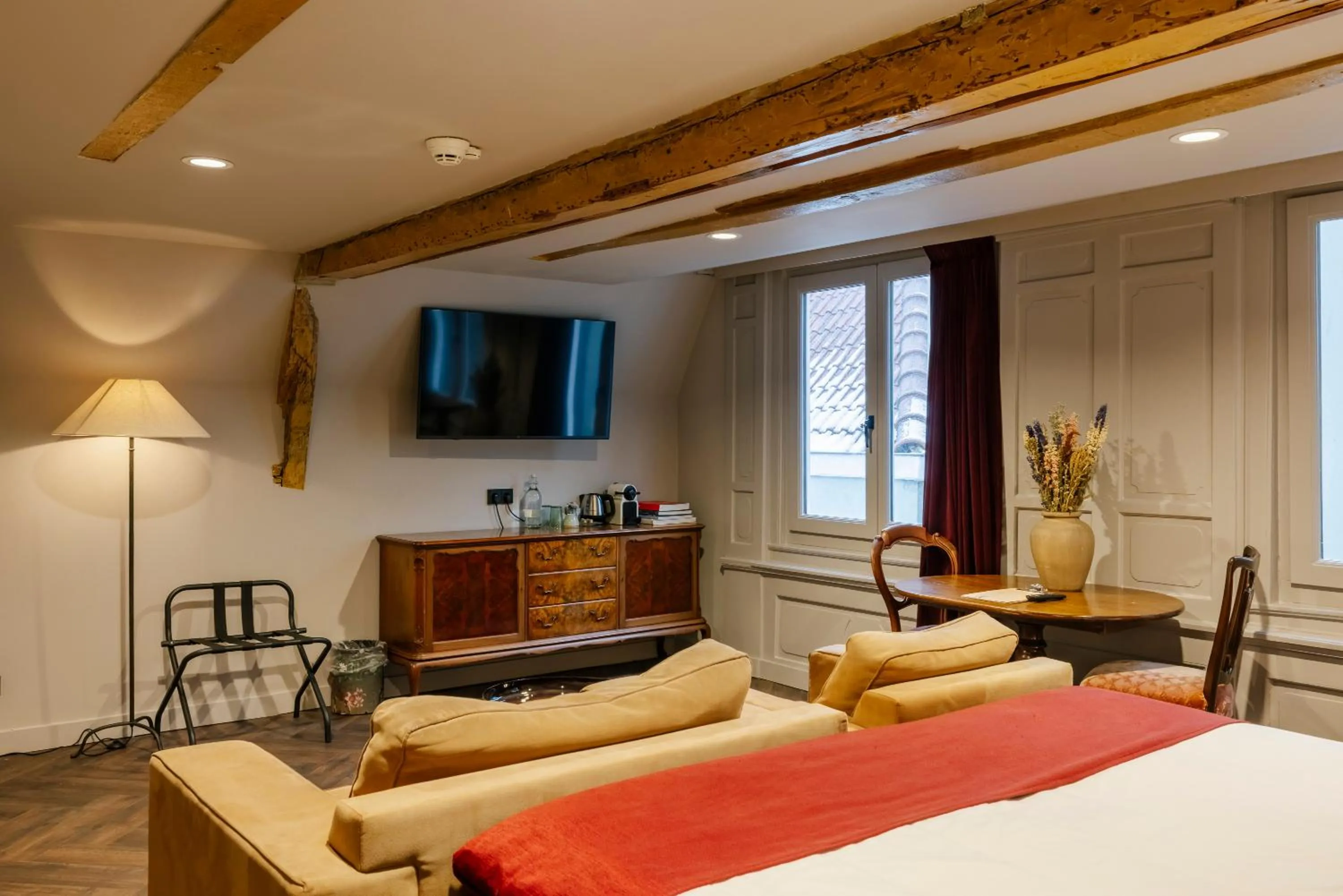 Bed in MAF Haarlem Boutique Hotel