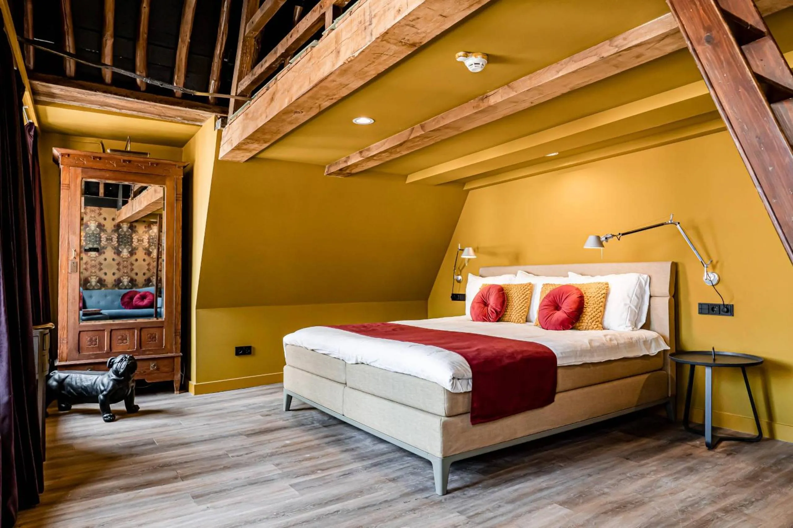 Bed in MAF Haarlem Boutique Hotel