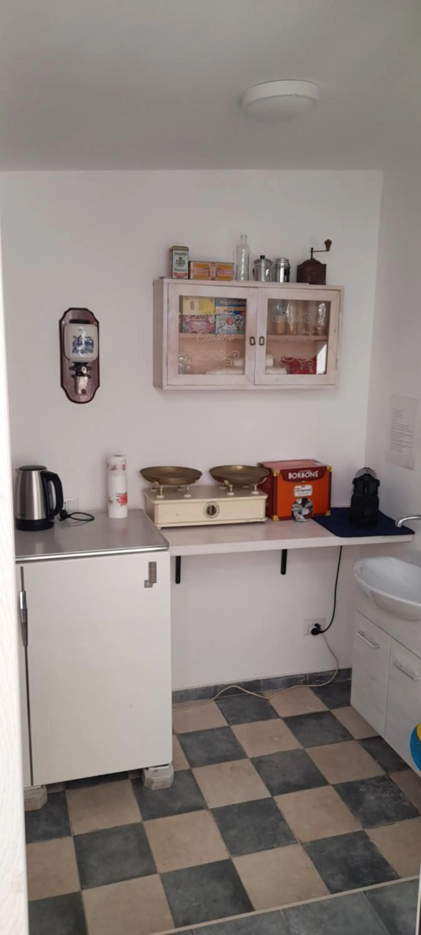 Coffee/tea facilities in Pietracielo B&B