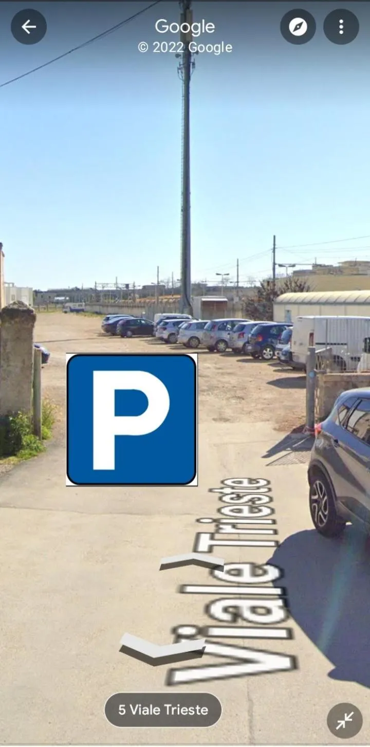 Parking in Pietracielo B&B