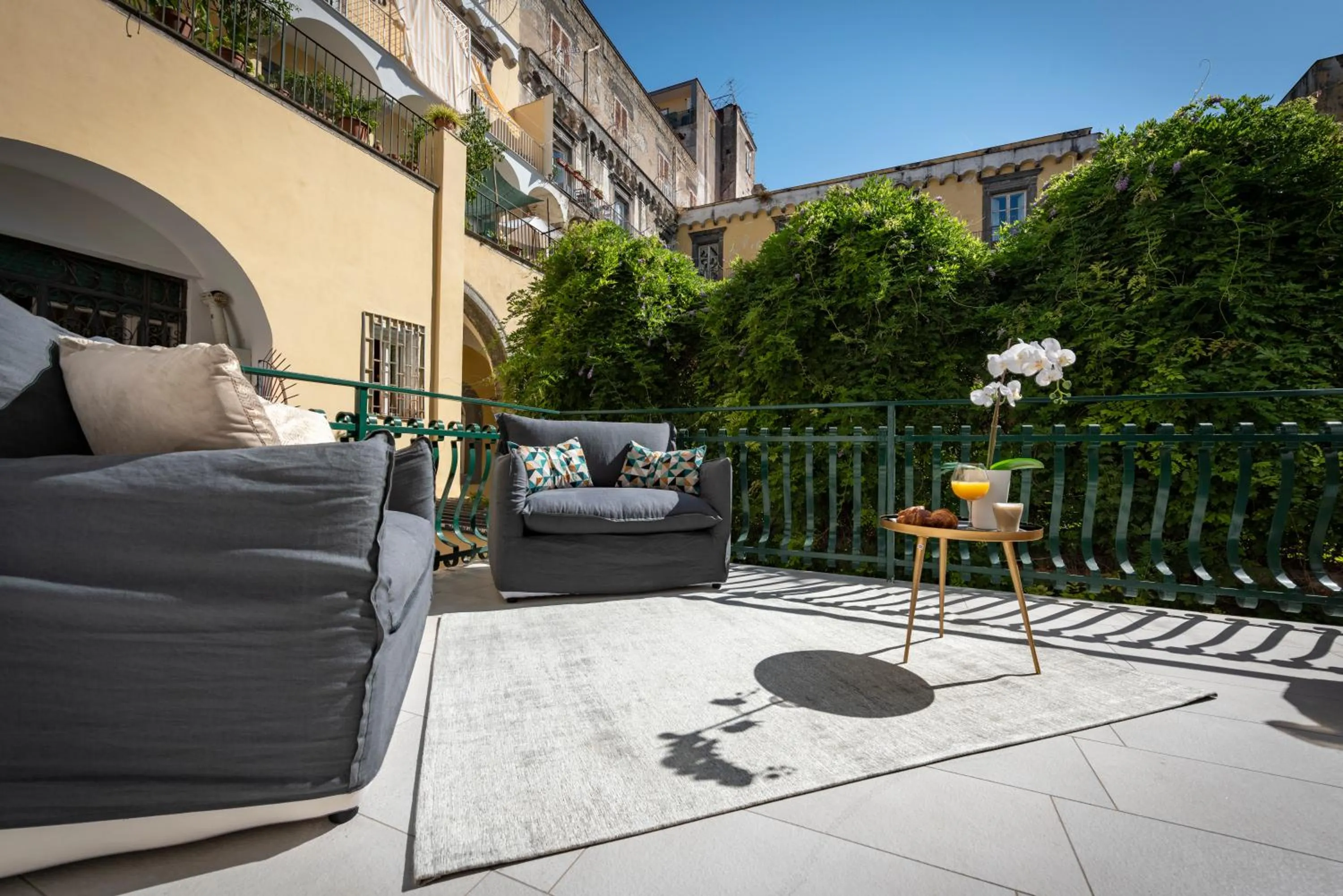 Balcony/Terrace in Downtown Napoli b&b - e si nun canto moro