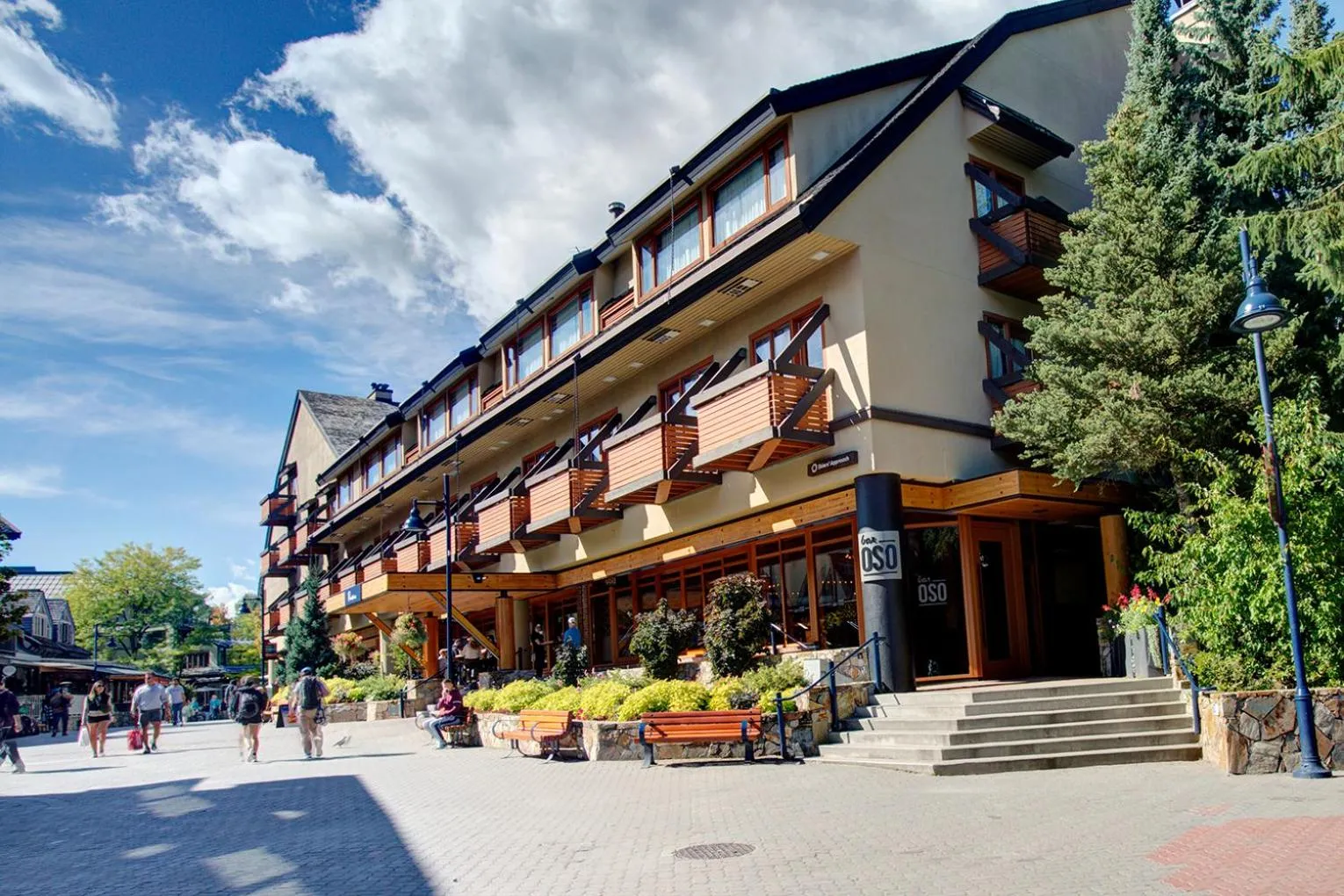 Property building in Blackcomb Lodge