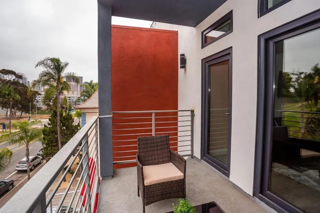 Explore San Diego-Balboa Park-Little Italy-Gaslamp