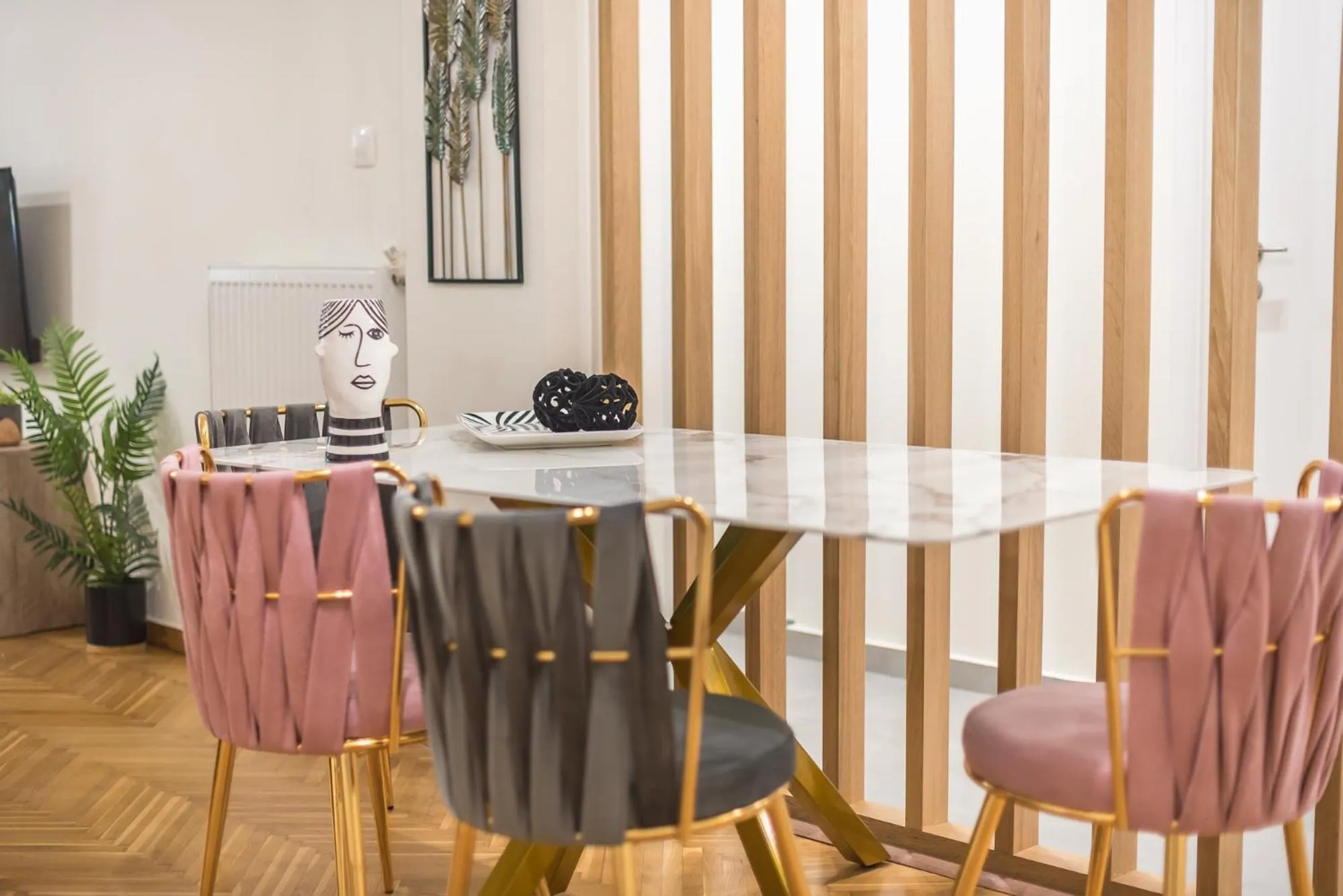 Living room in Elegant Suite by CloudKeys