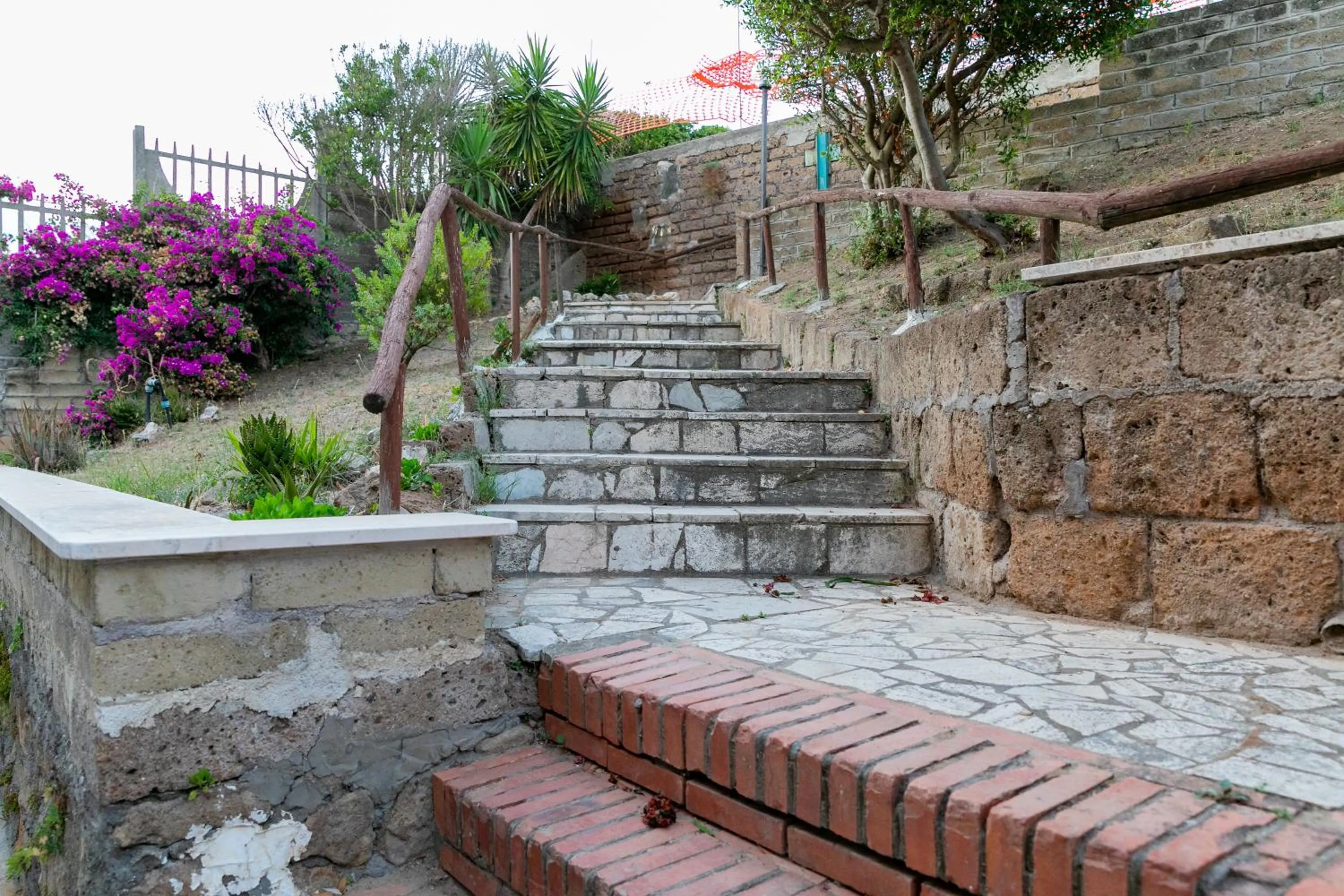 Facade/entrance in Nuovo Appartamento sulla spiaggia con larga terrazza di 70 mq e posto auto privato