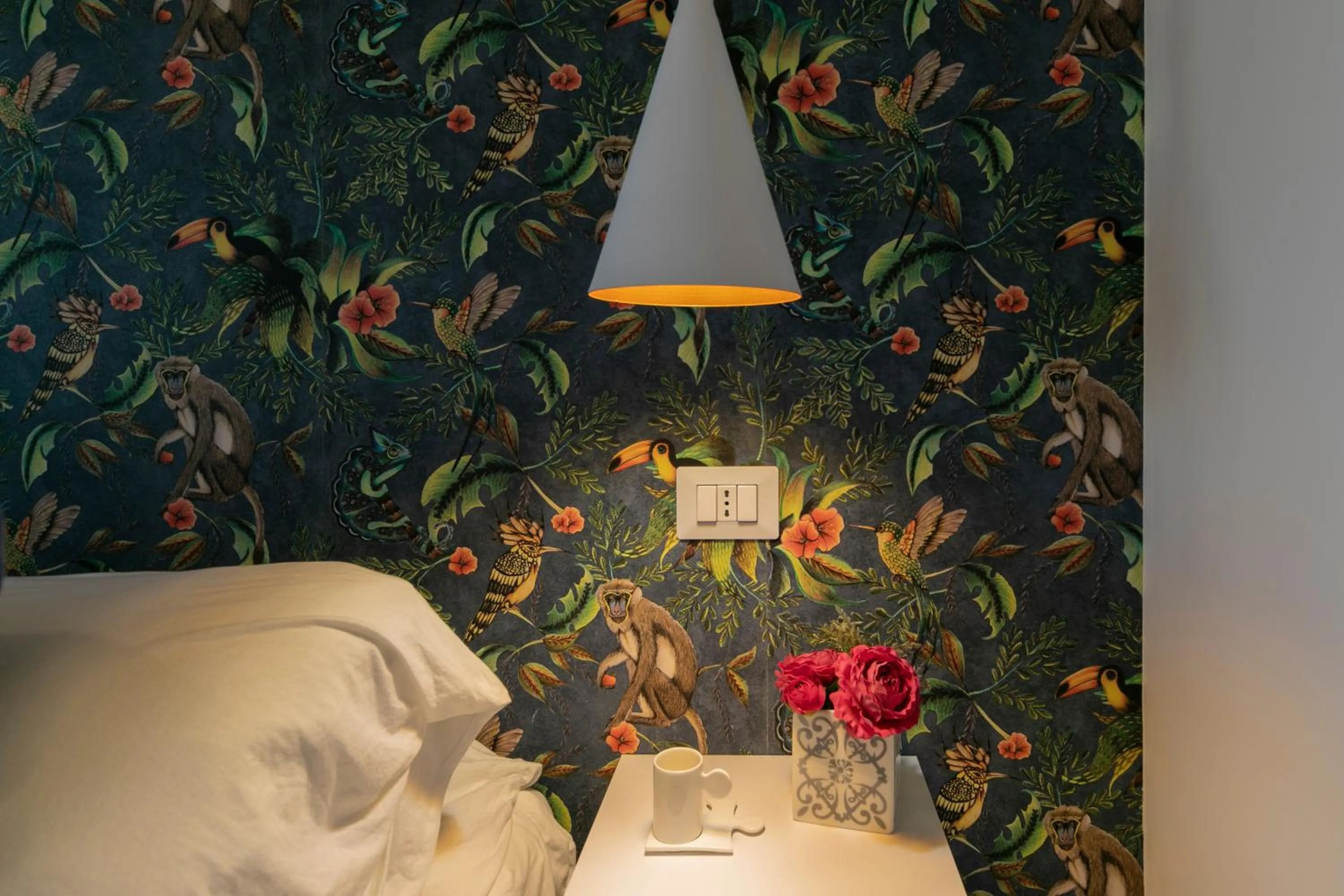 Bed in Nuovo Appartamento sulla spiaggia con larga terrazza di 70 mq e posto auto privato