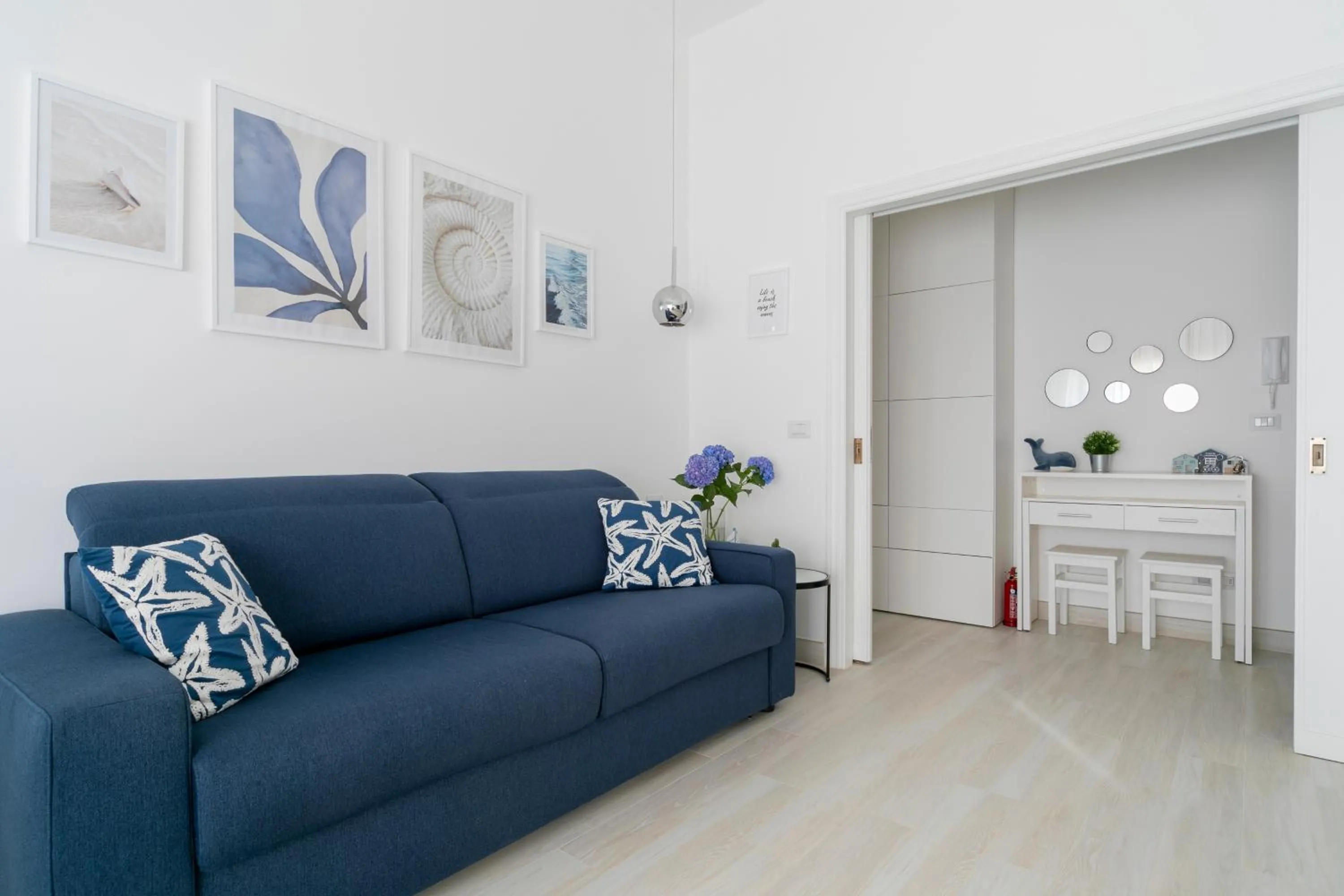 Living room in Nuovo Appartamento sulla spiaggia con larga terrazza di 70 mq e posto auto privato