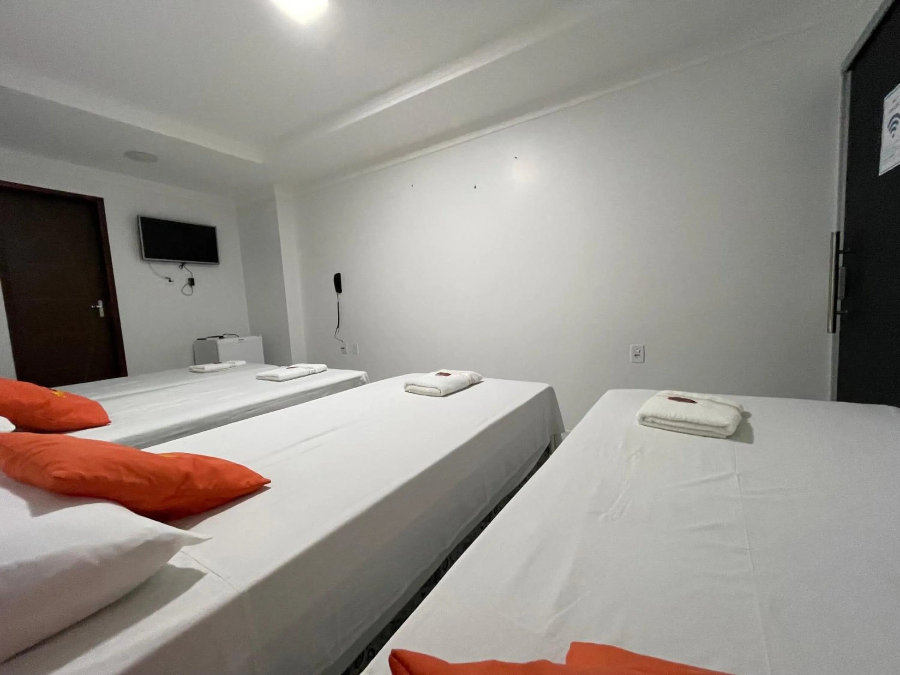 Bedroom, Bed in Hotel Pousada Acauã Acesso através de escadas