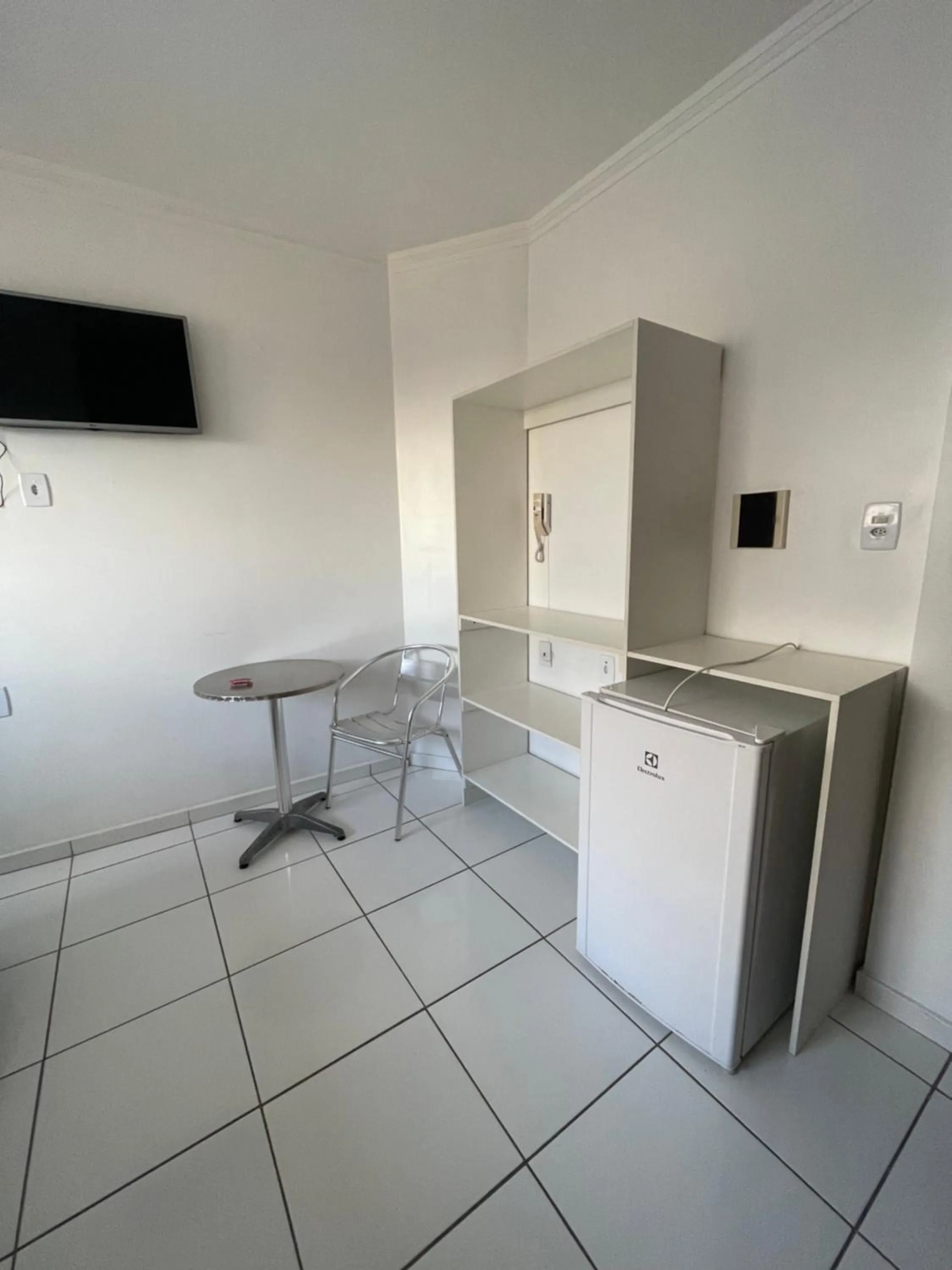 TV and multimedia in Hotel Pousada Acauã Acesso através de escadas