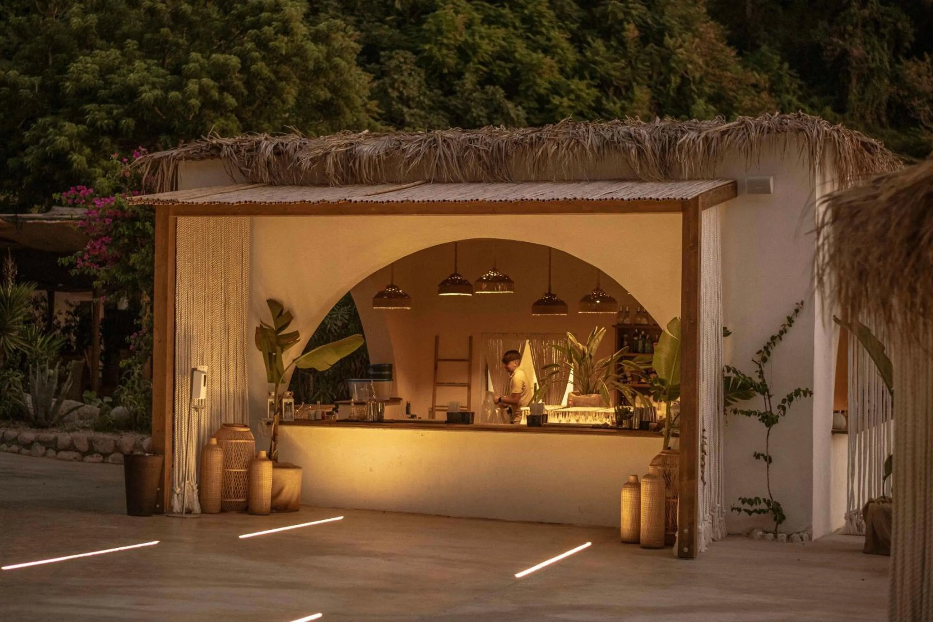 Lounge or bar in Maya Beach Resort