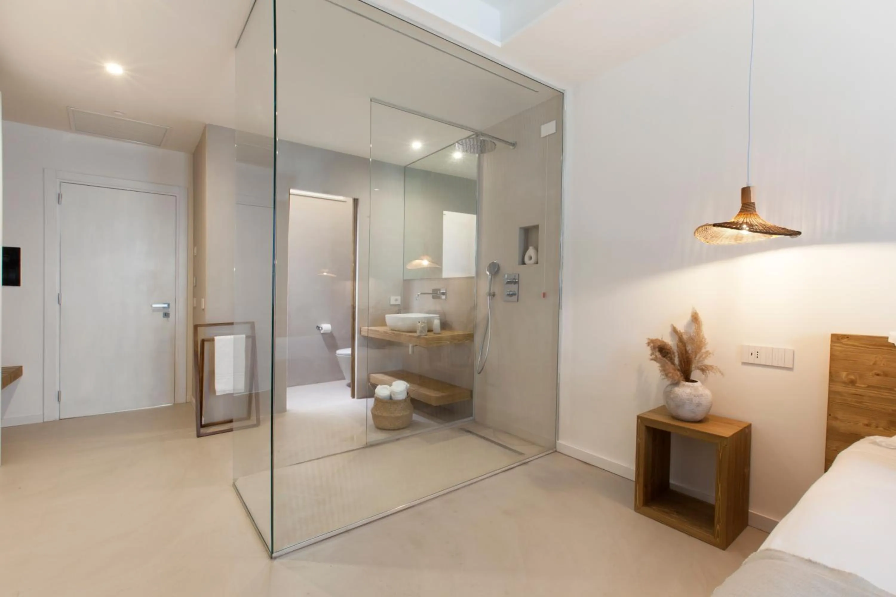 Bathroom, Bed in Maya Beach Resort