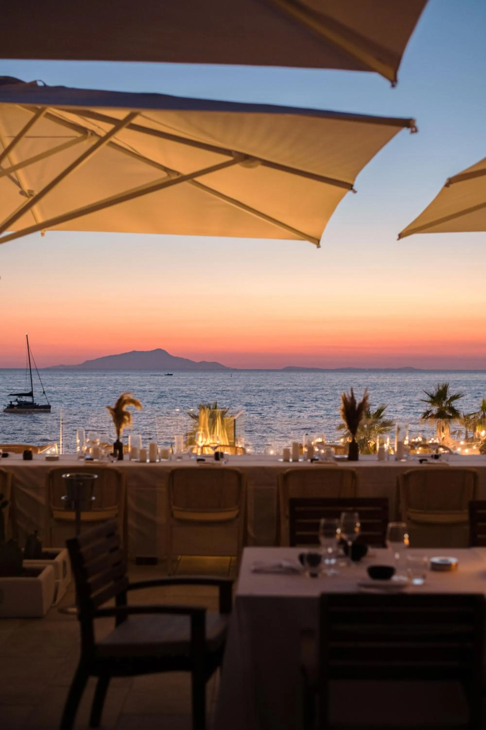 Restaurant/places to eat in Maya Beach Resort