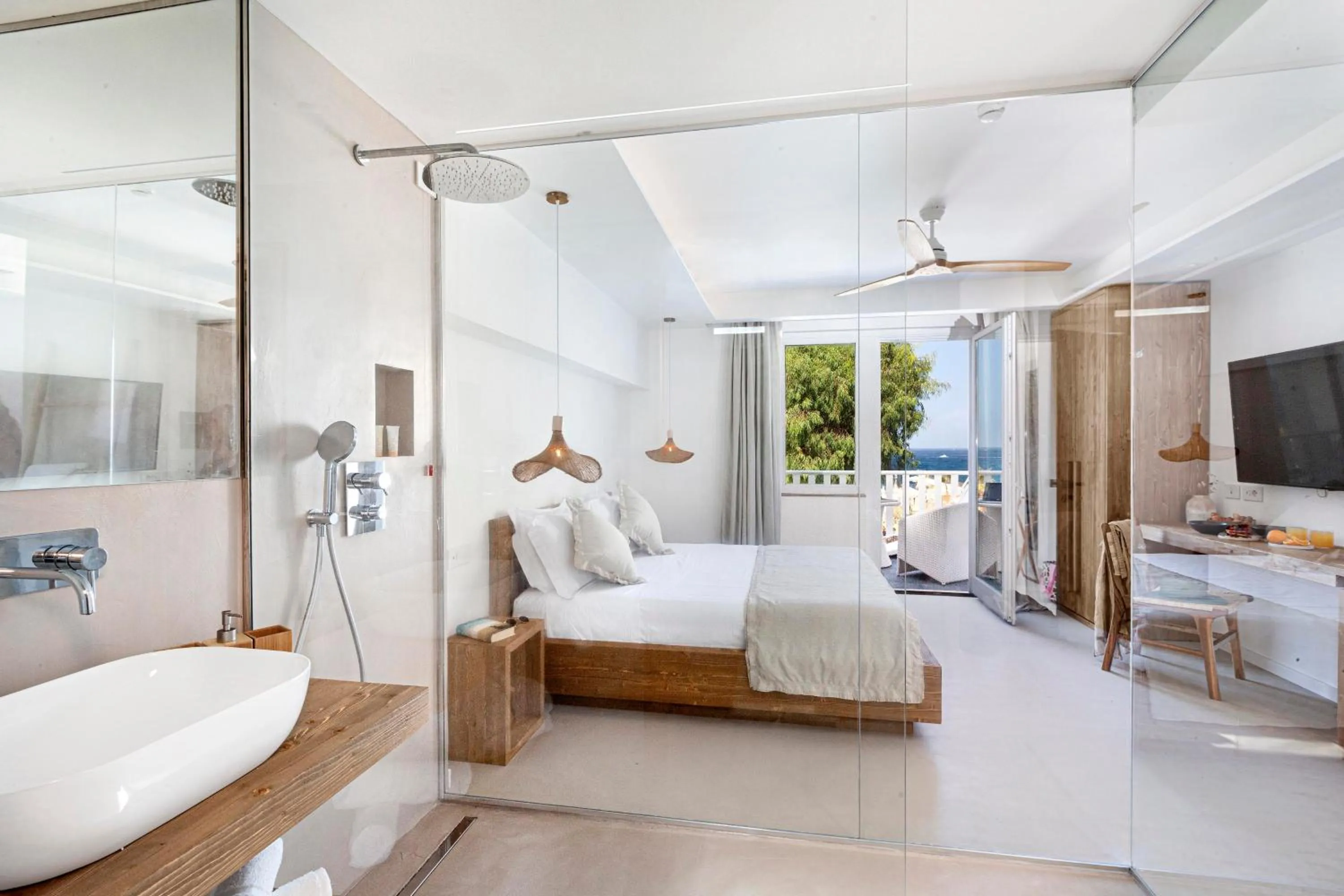Bathroom, Bed in Maya Beach Resort