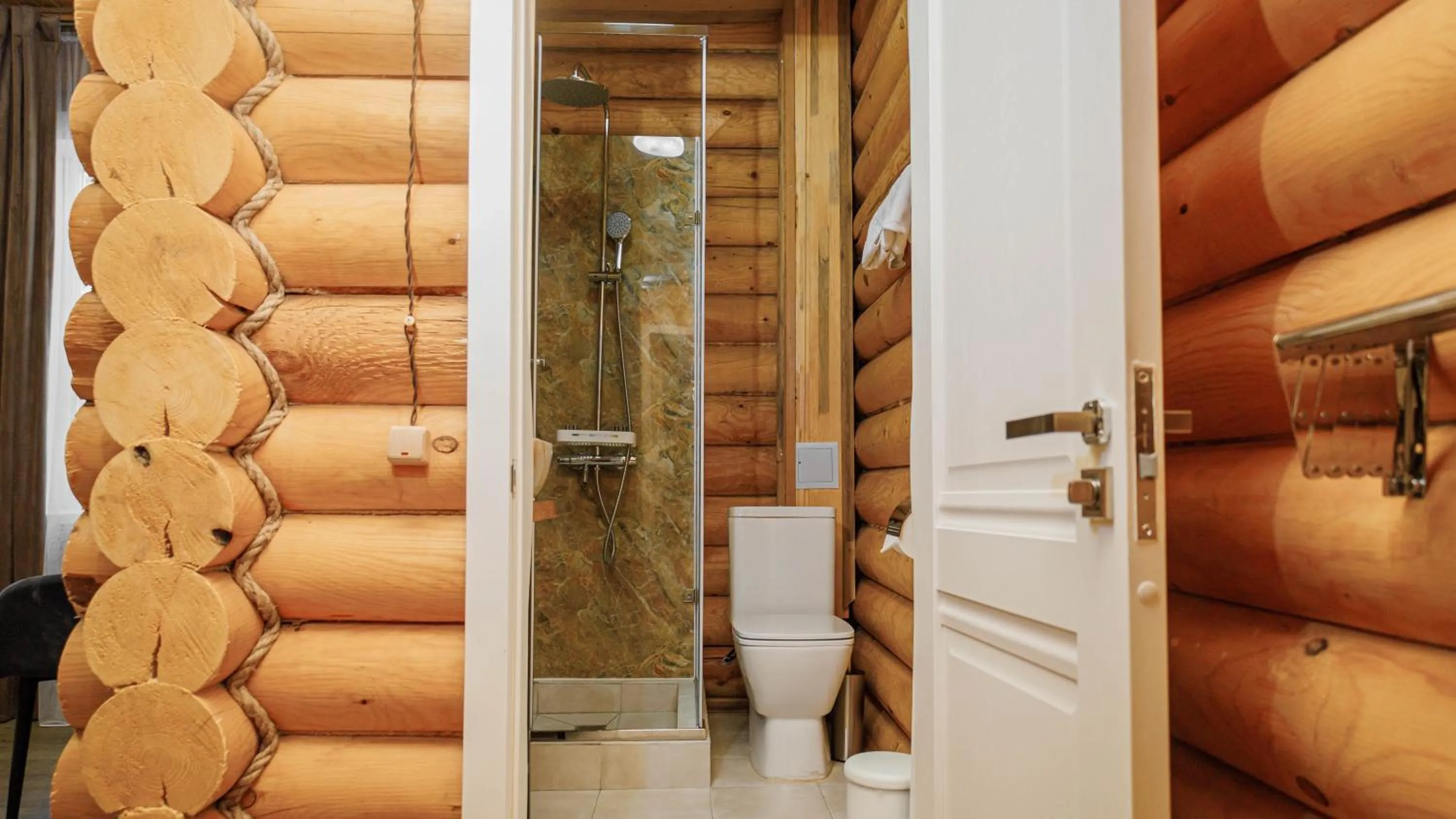 Shower in Eco hotel & restaurant "SKALA"