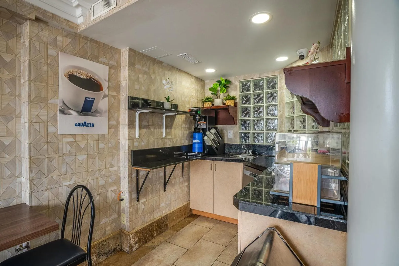 Breakfast in Monte Carlo Inn Toronto West Suites