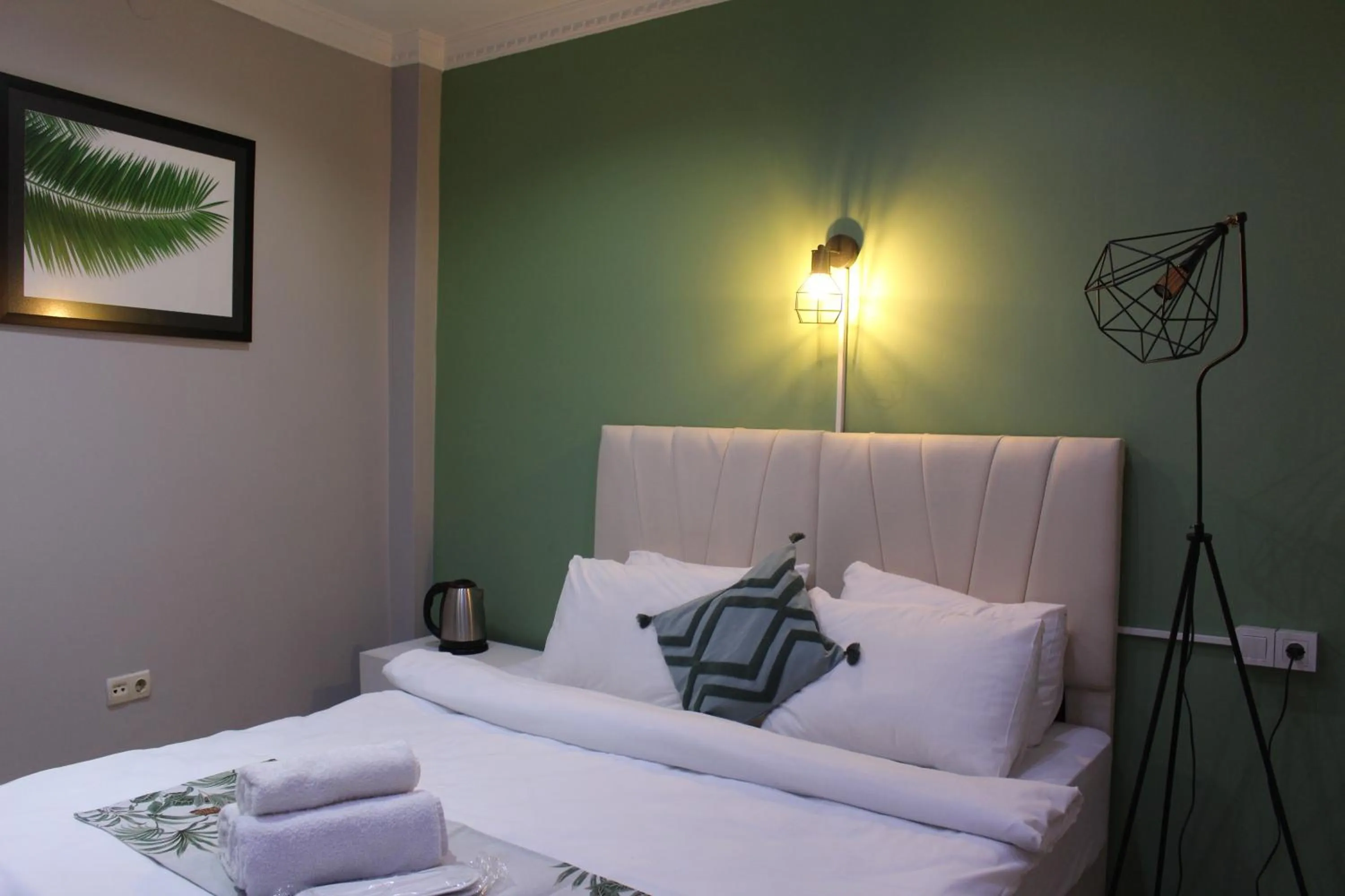 Bed in Taxim Starlight Hotel