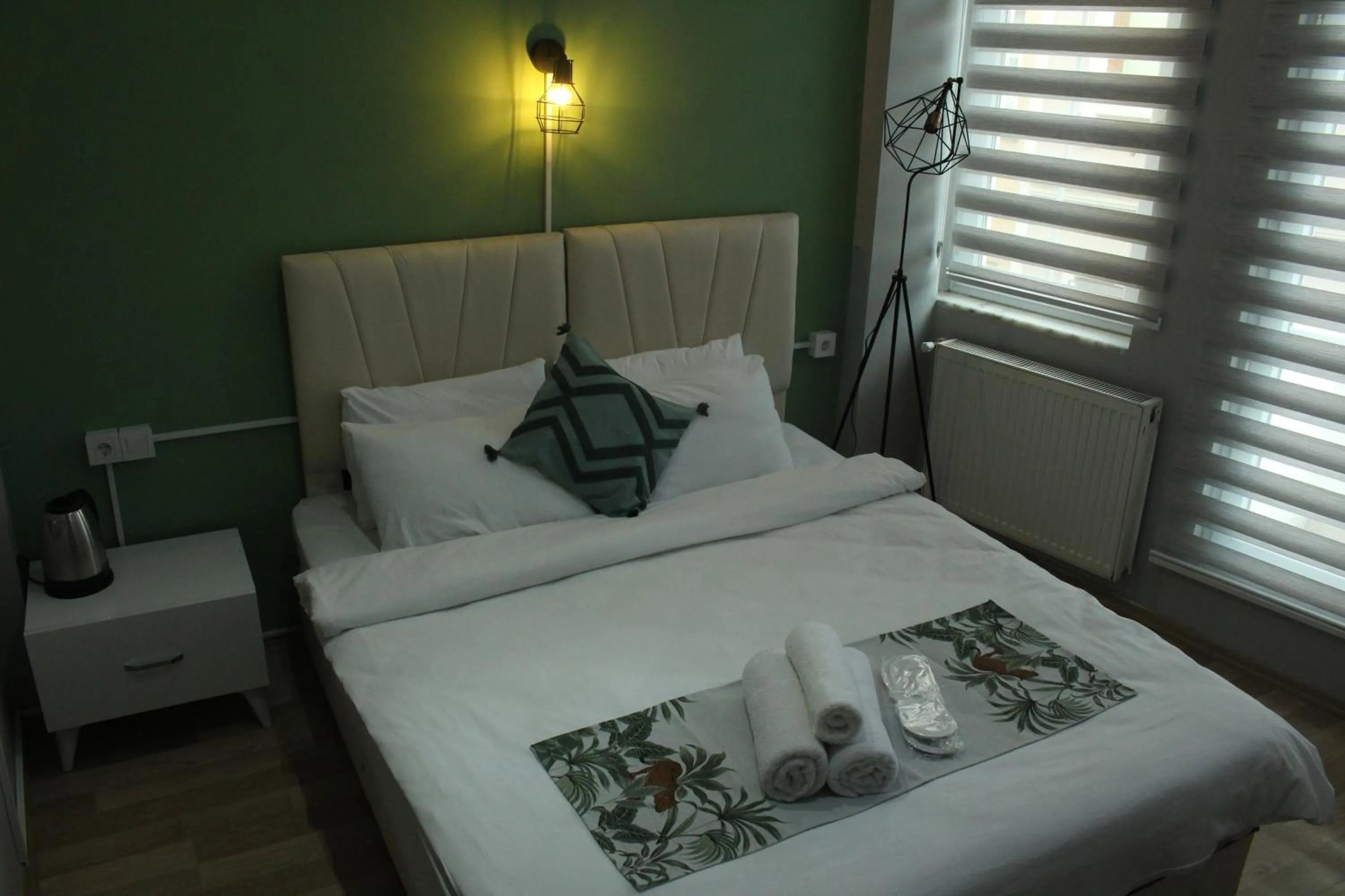 Bed in Taxim Starlight Hotel