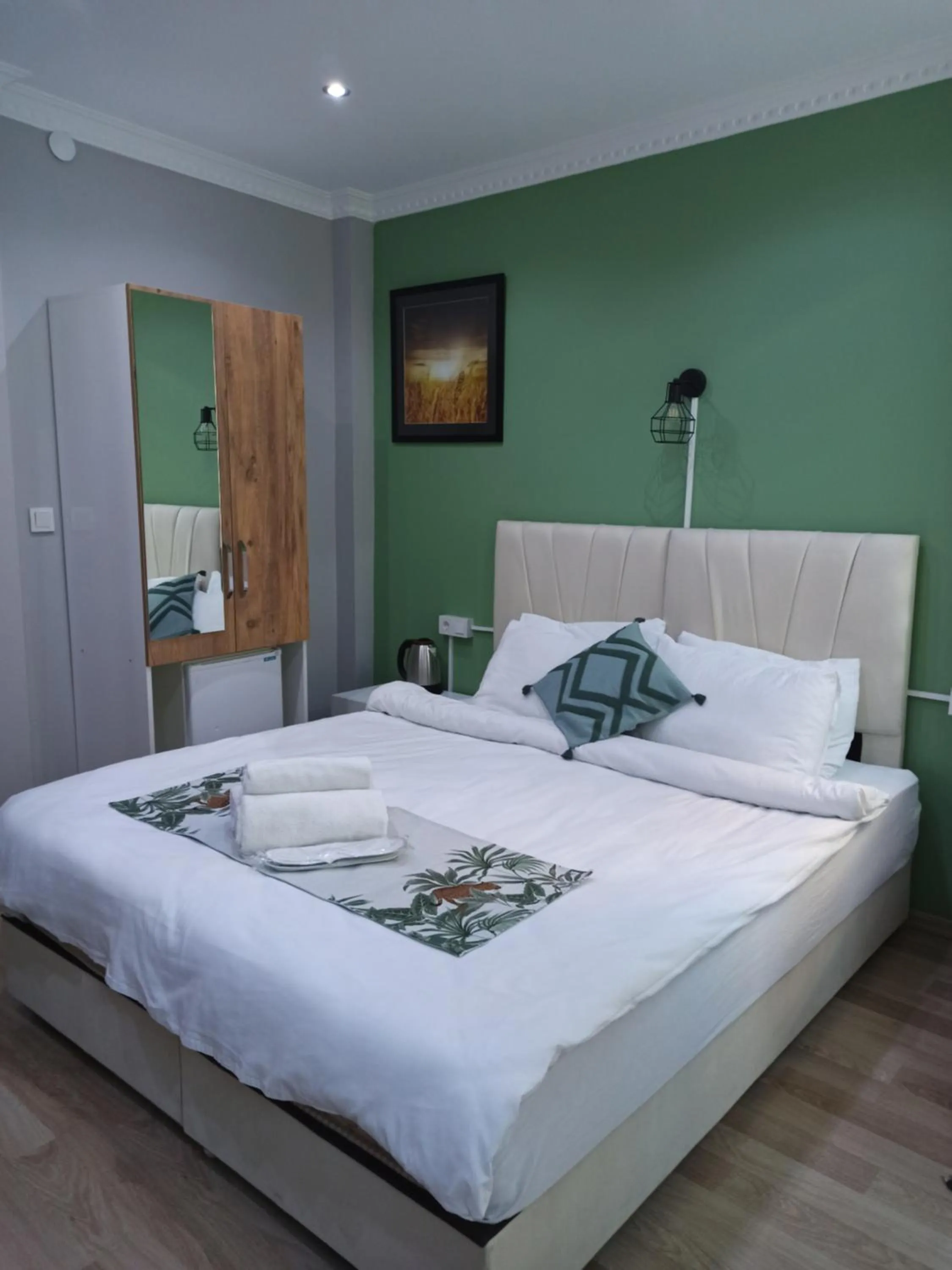 Bed in Taxim Starlight Hotel