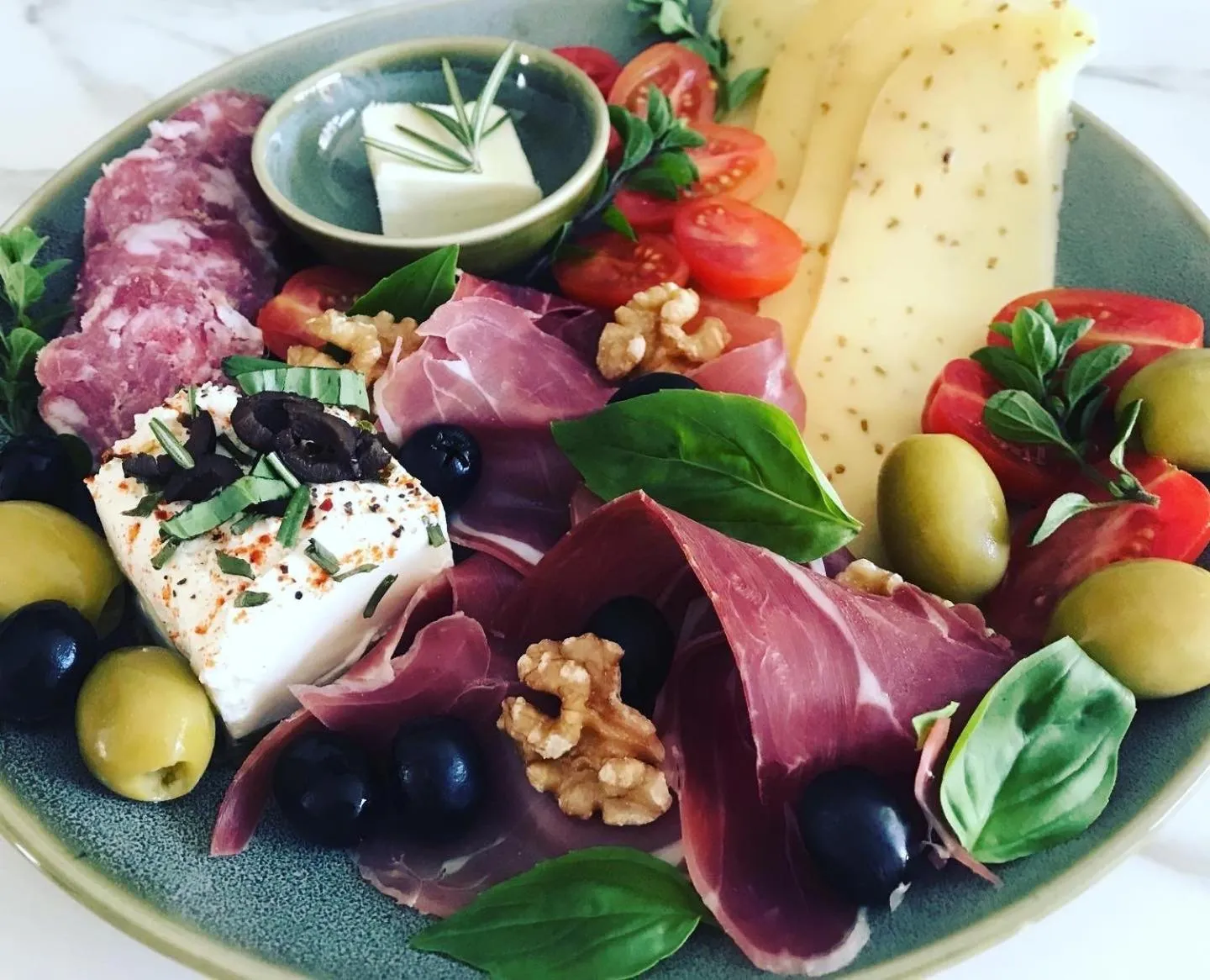 Food and drinks in Sotto La Vigna Charm Stay Adults only vacation Bed and breakfast room