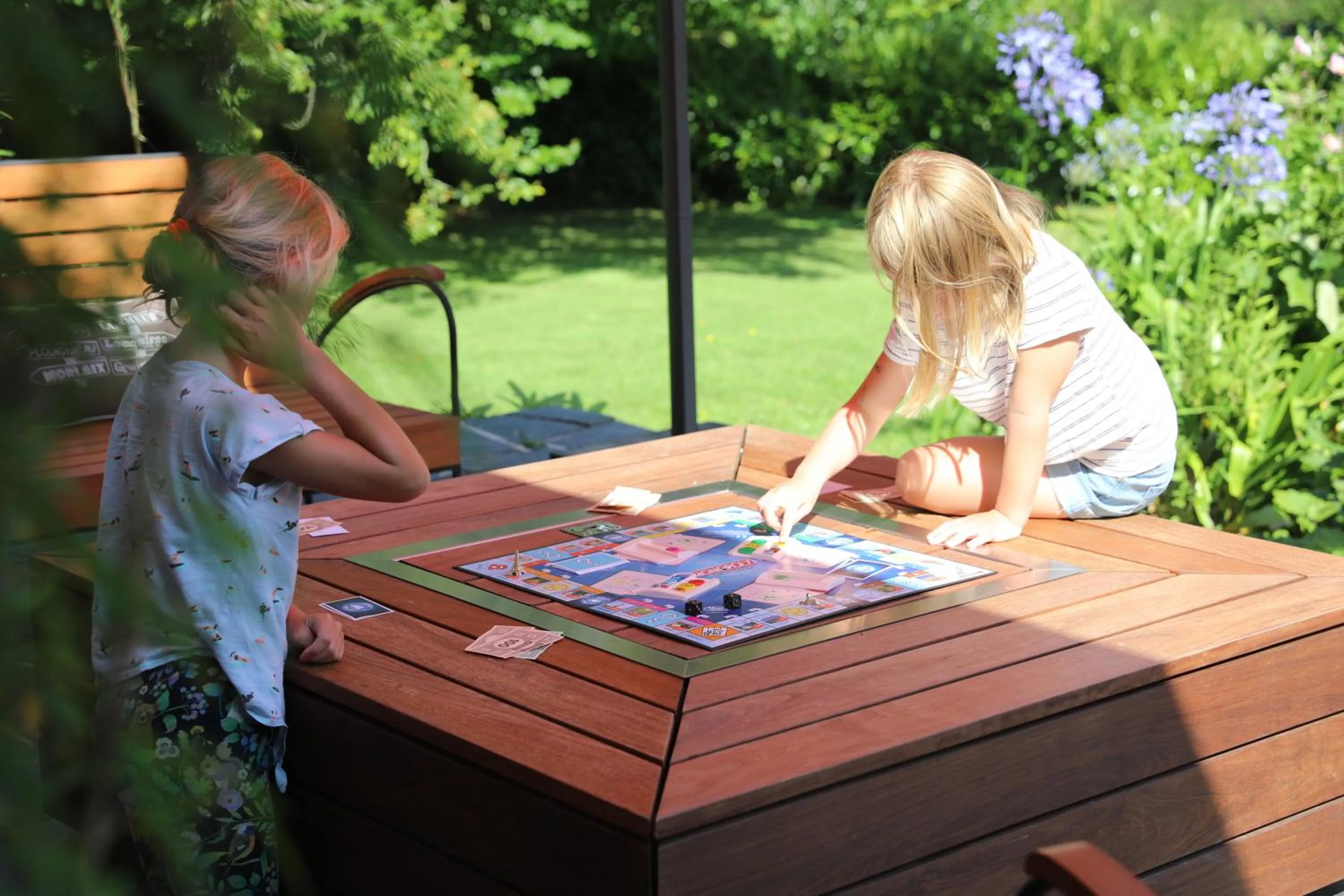 Patio in EDEN Locquirec - Piscine & Spa Chambre d hôtes